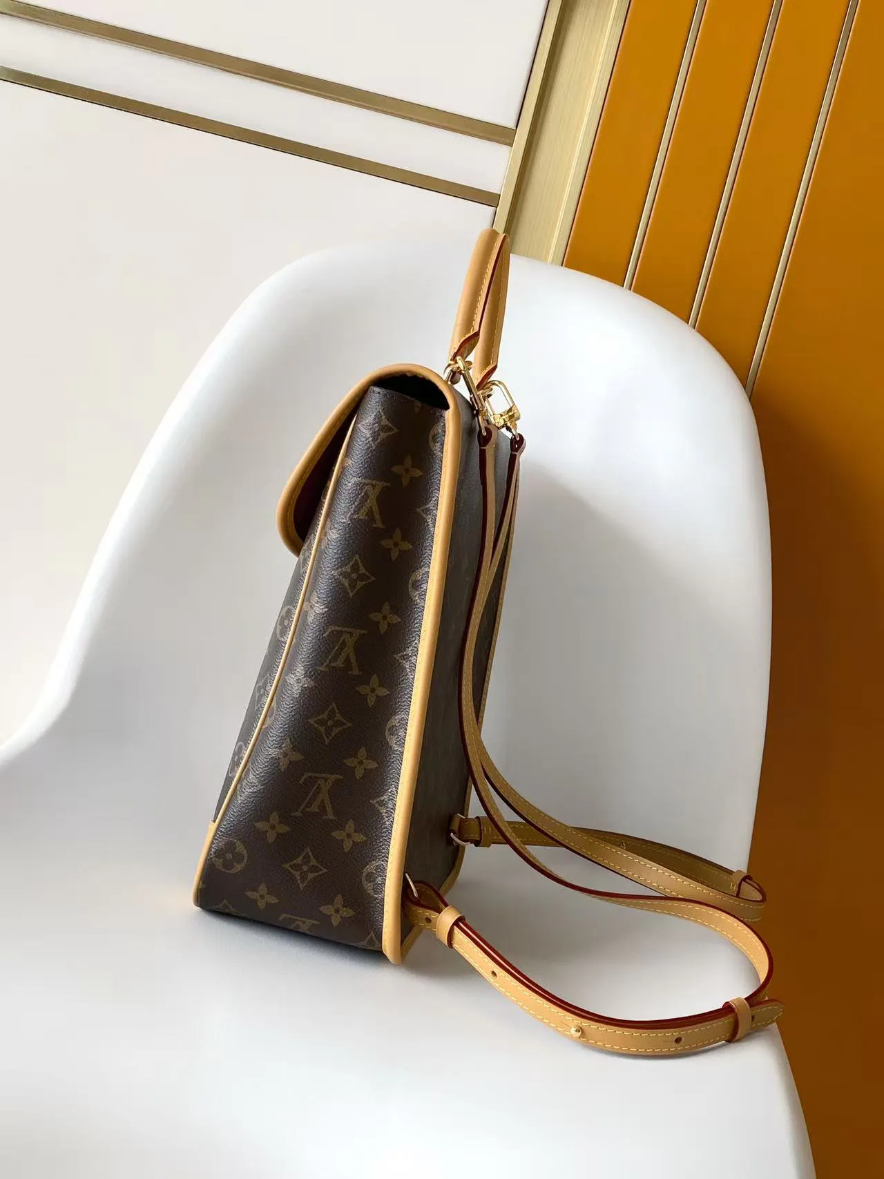 Рюкзаки Женские Louis Vuitton 17949201