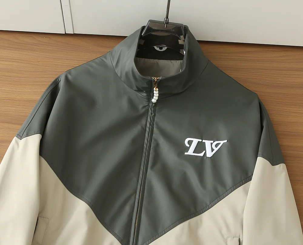 Куртки И Пуховики Мужские Louis Vuitton 11425419