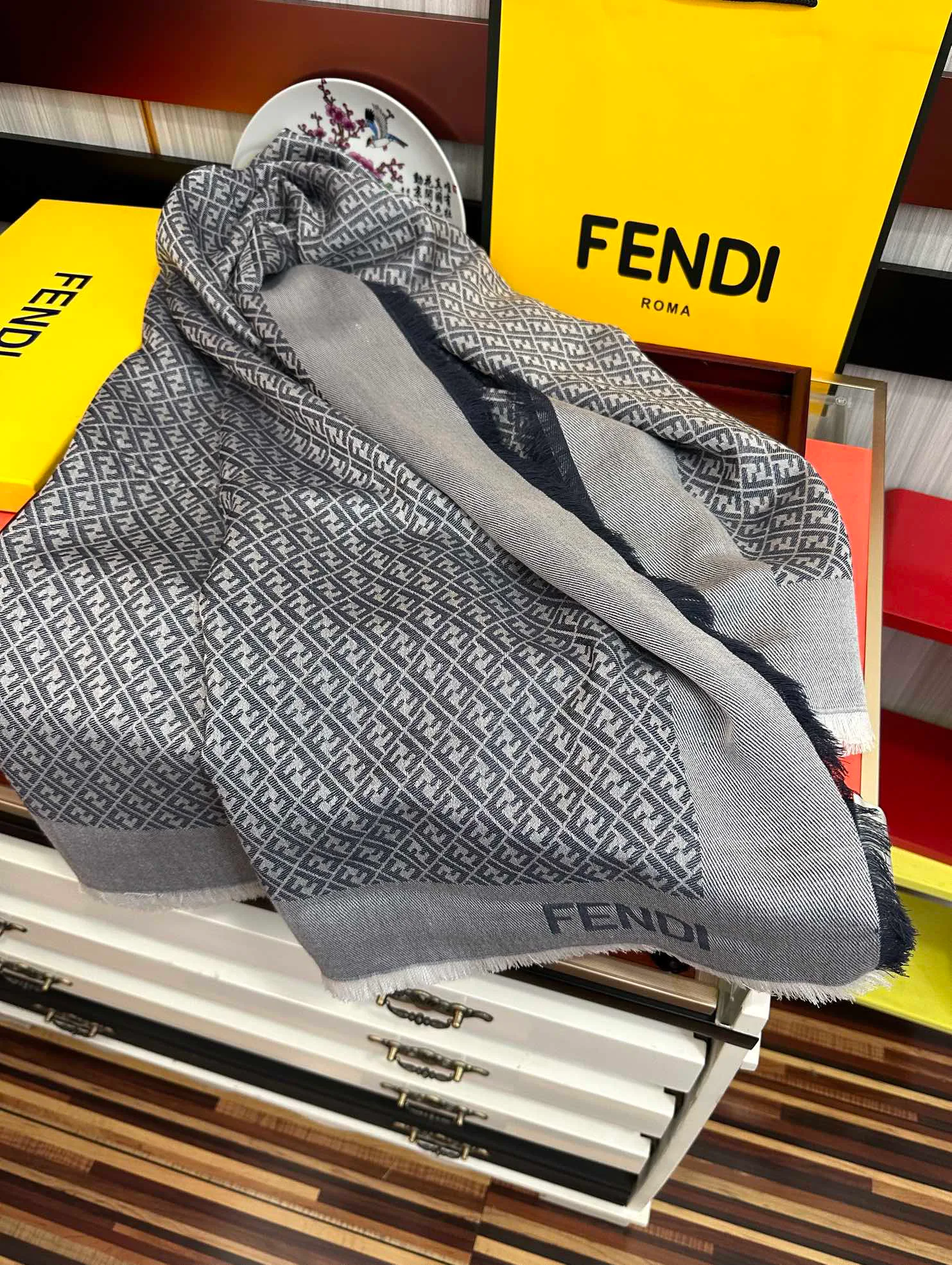 Платки Fendi 4516092