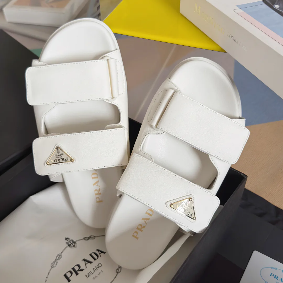 Шлепанцы Женские Prada 26308