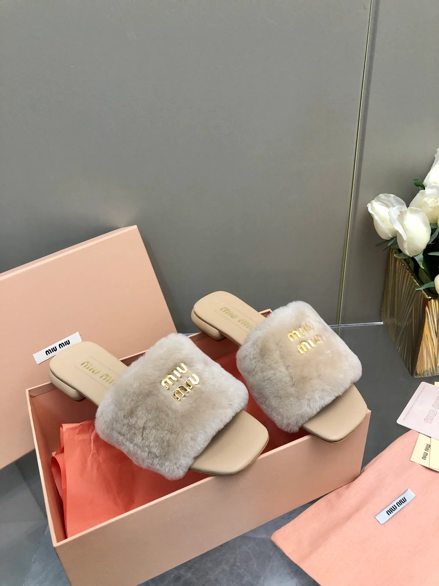 Тапочки Женские Miu Miu 18005811