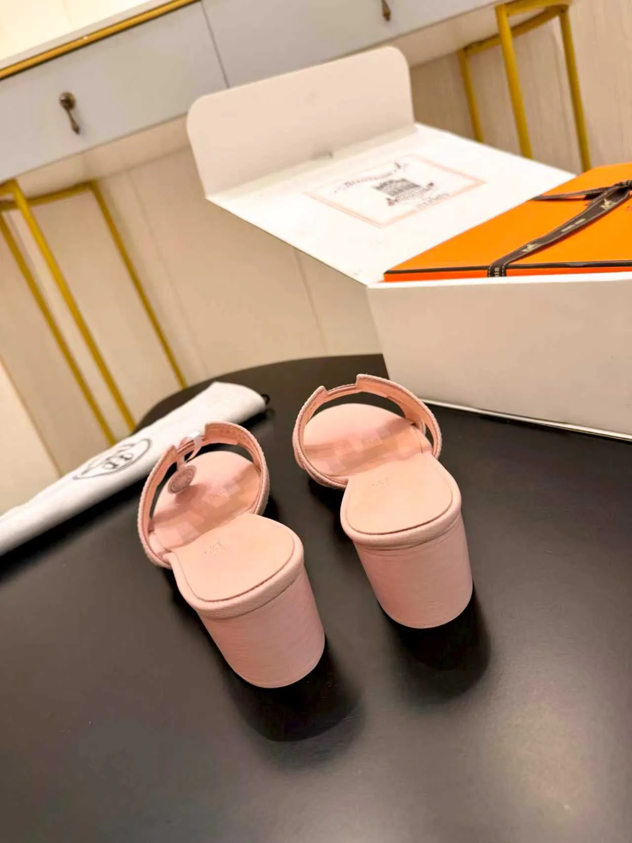 Босоножки Женские Hermes 10250445