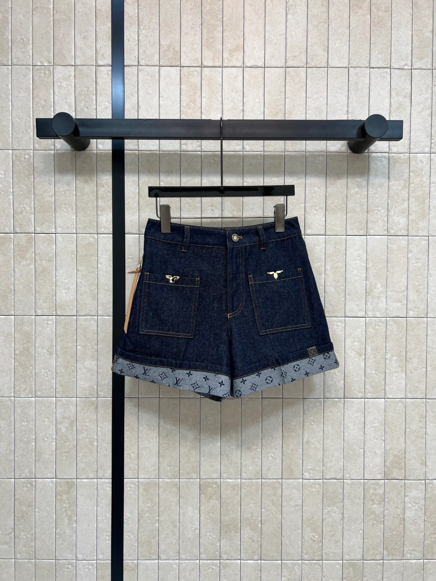 Шорты Женские Louis Vuitton 11612377