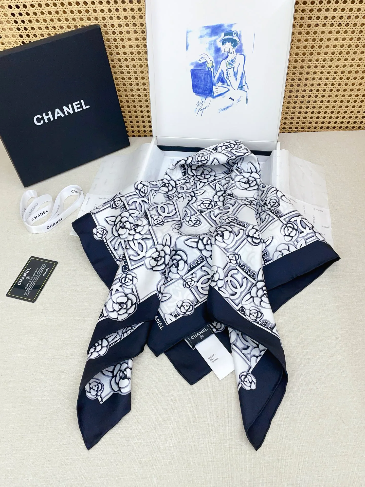 Платки Chanel 13119740