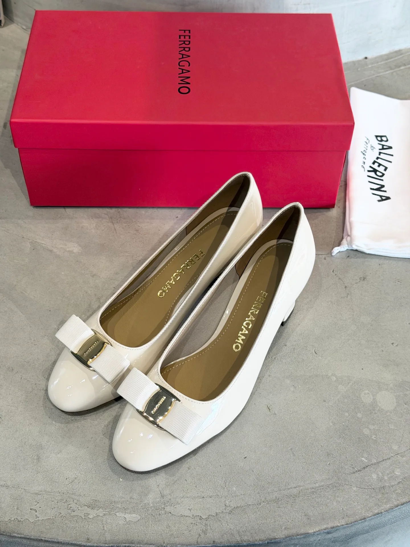 Туфли Женские Salvatore Ferragamo 20153154
