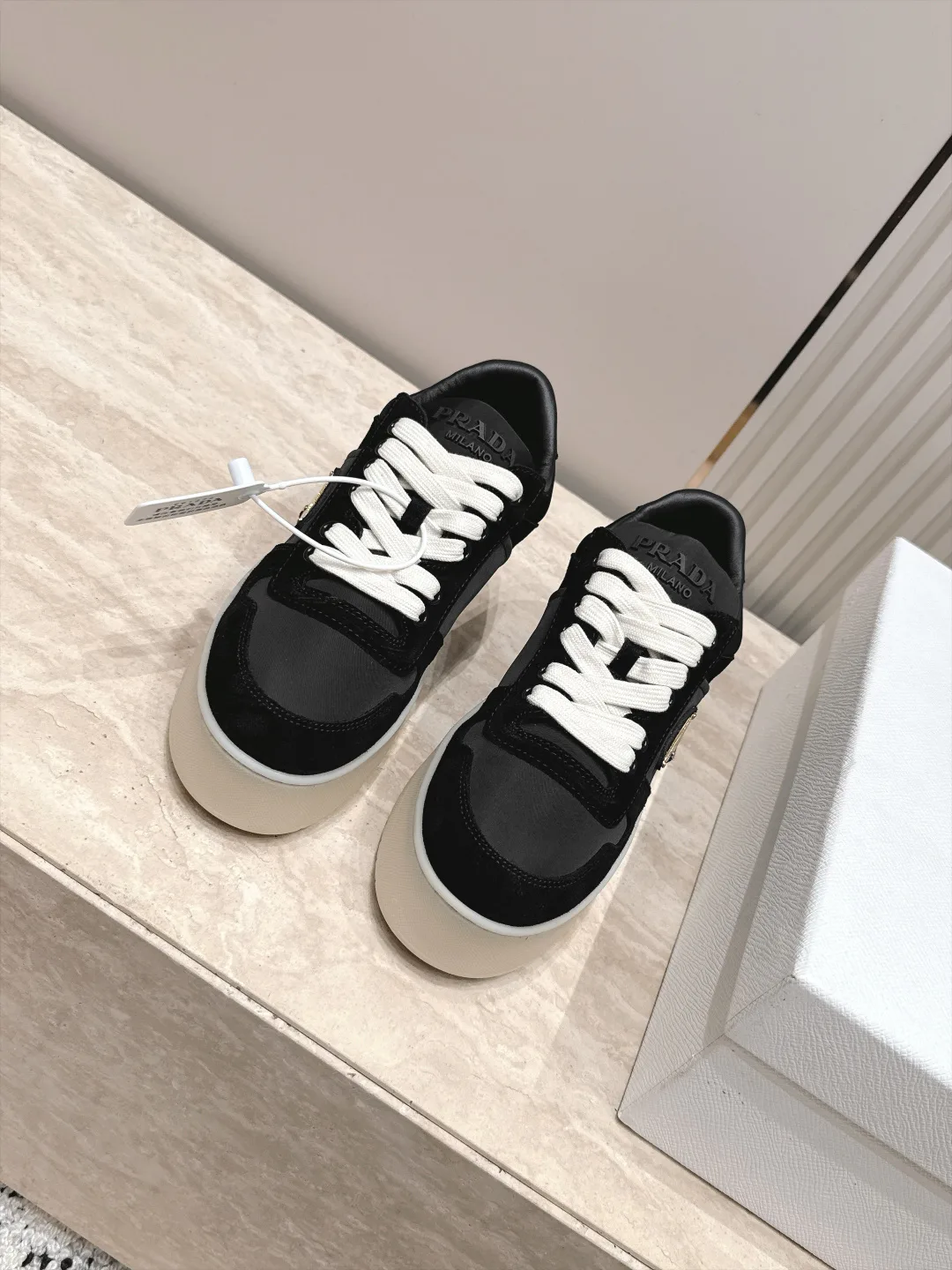 Кроссовки Женские Prada 18685937