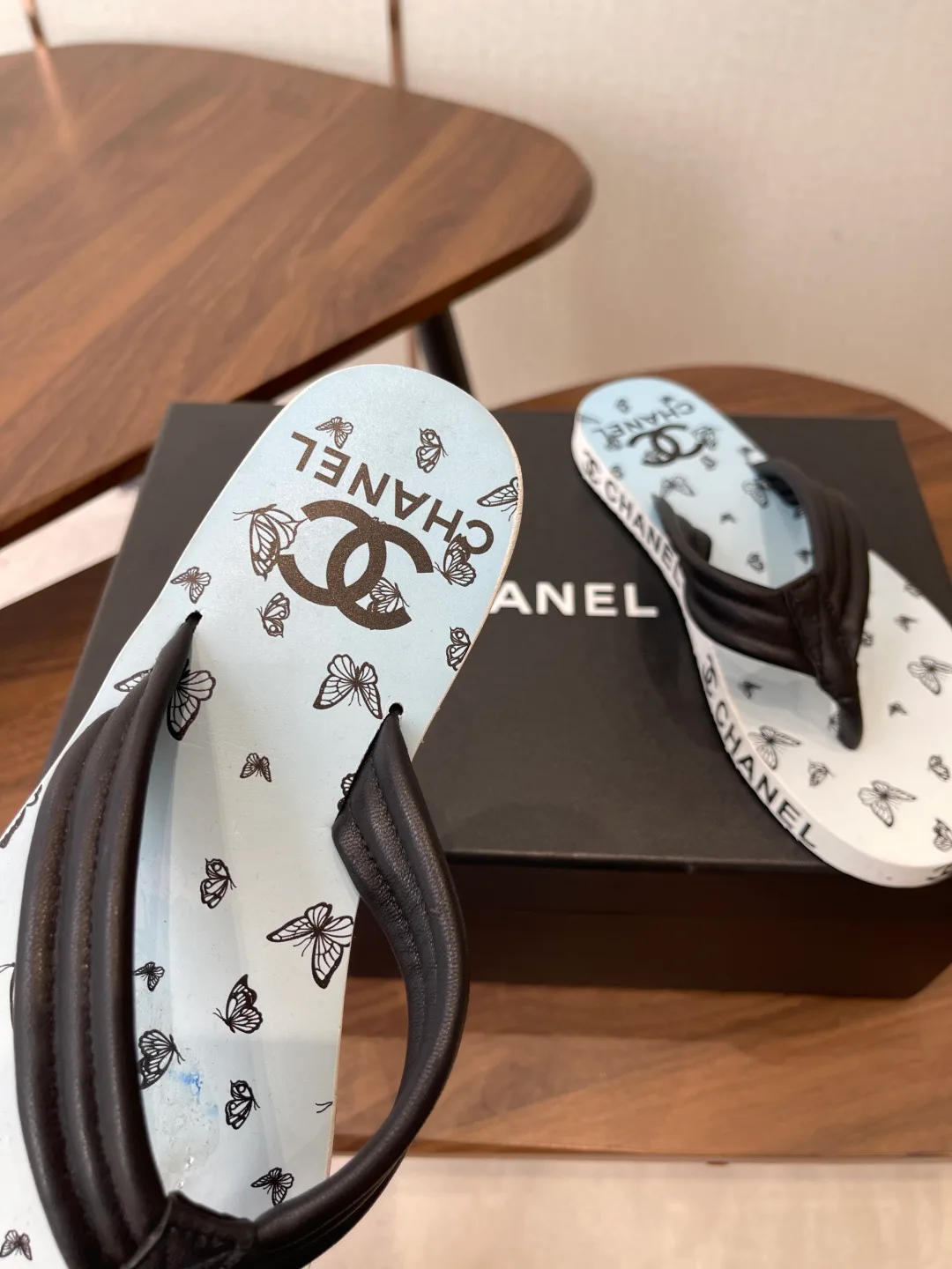 Шлепанцы Женские Chanel 11498250