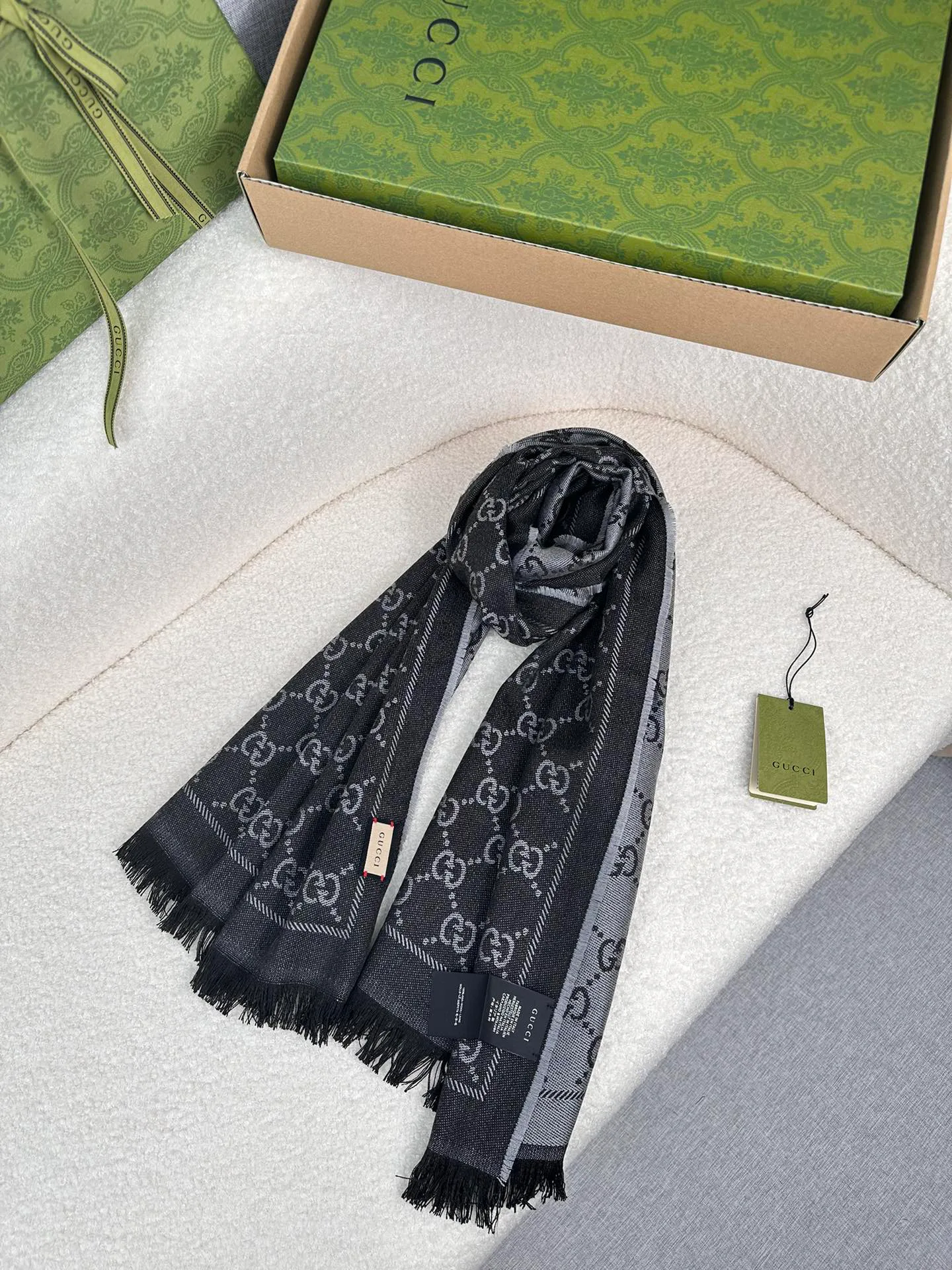 Шарфы Gucci 752751