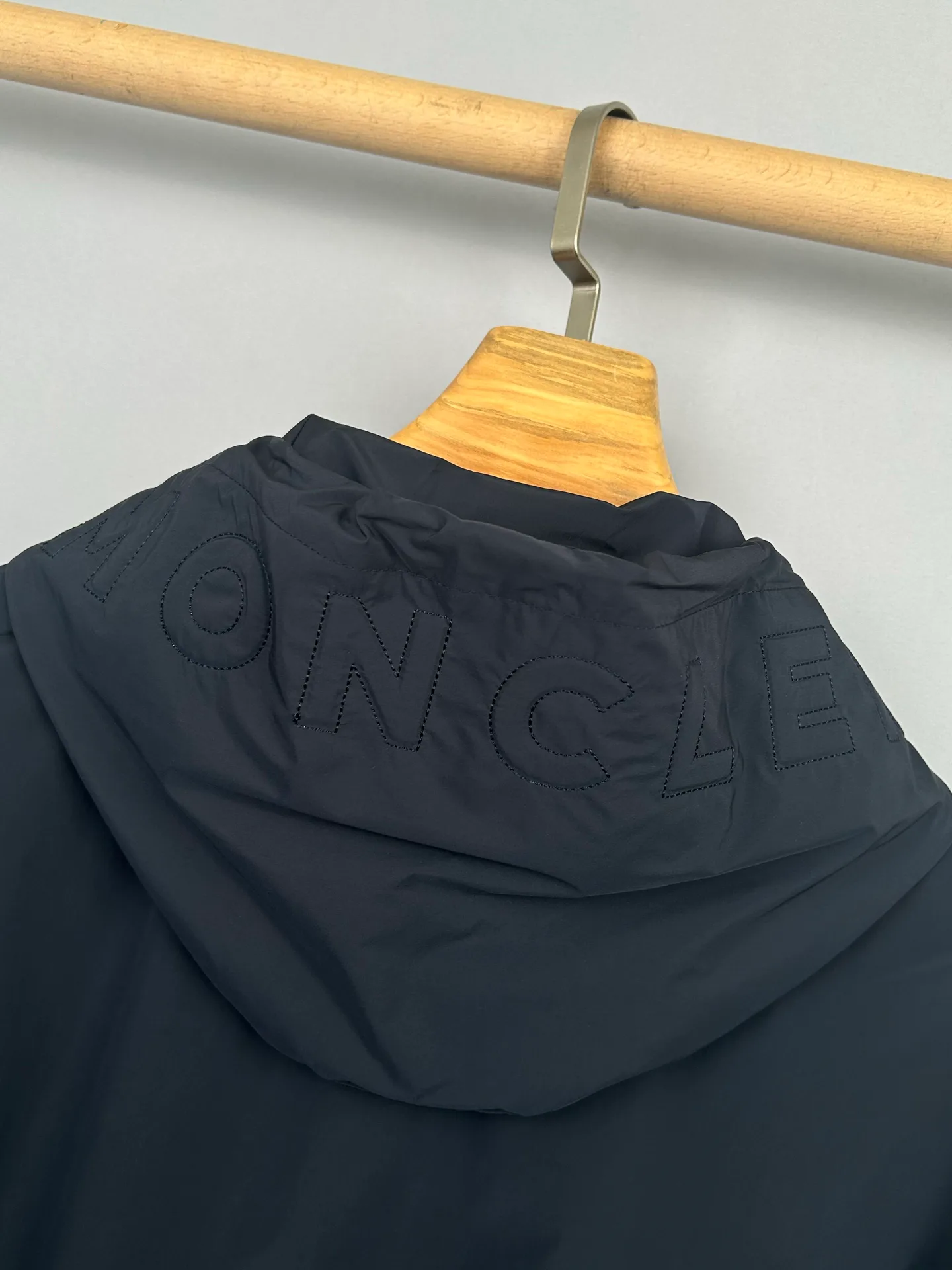 Куртки И Пуховики Мужские Moncler 13137533
