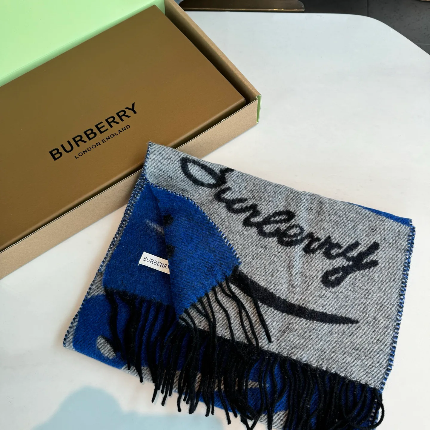 Шарфы Burberry 1303615