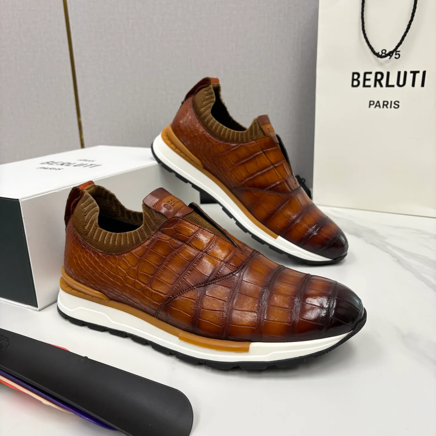 Кроссовки Мужские Berluti 18000795
