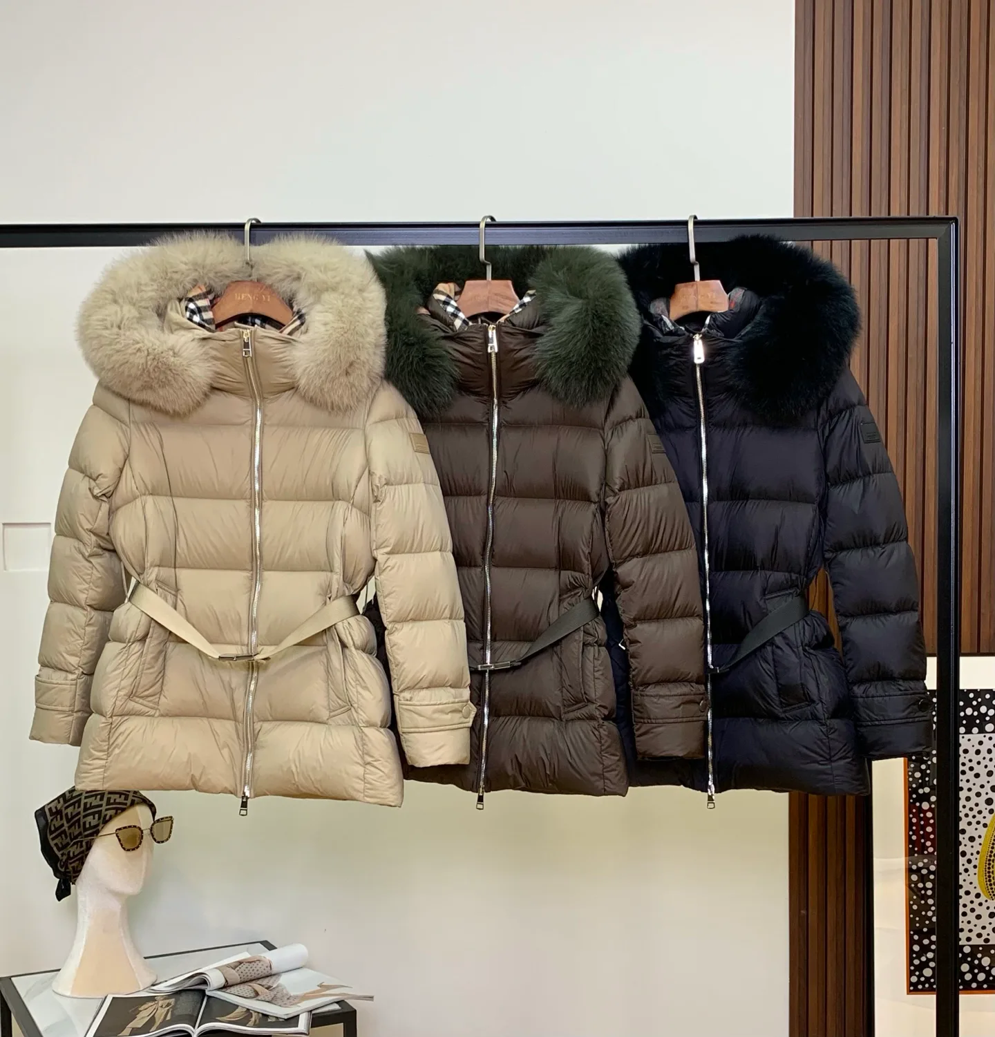 Куртки И Пуховики Женские Burberry 18741867