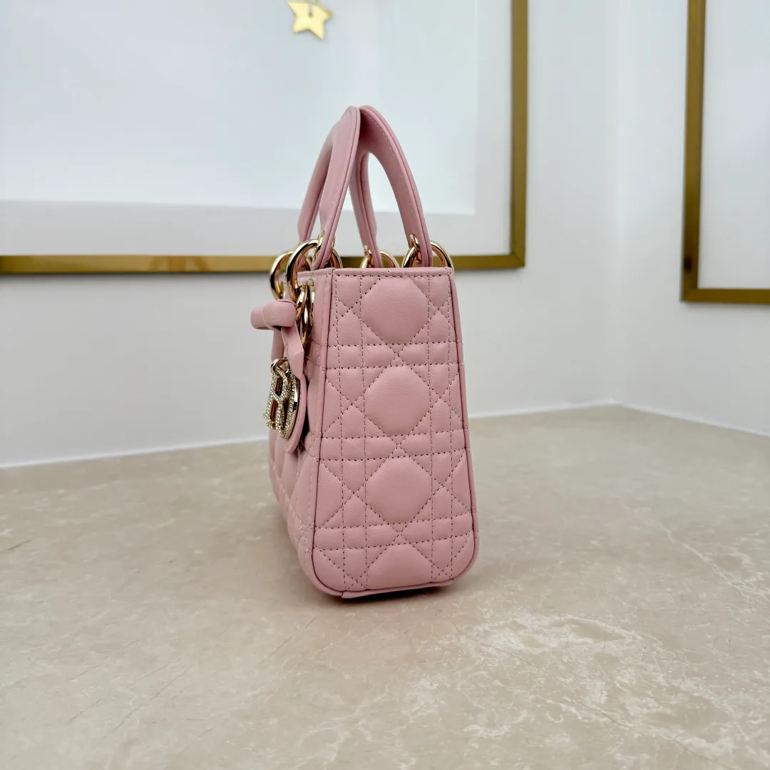 Классические Сумки Женские Christian Dior 18116219