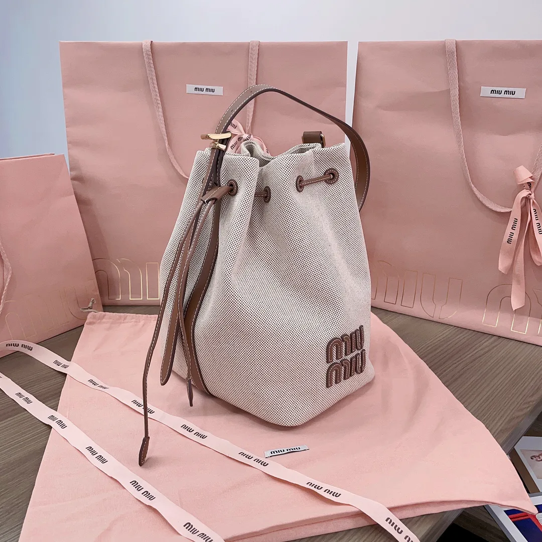 Классические Сумки Женские Miu Miu 17483319