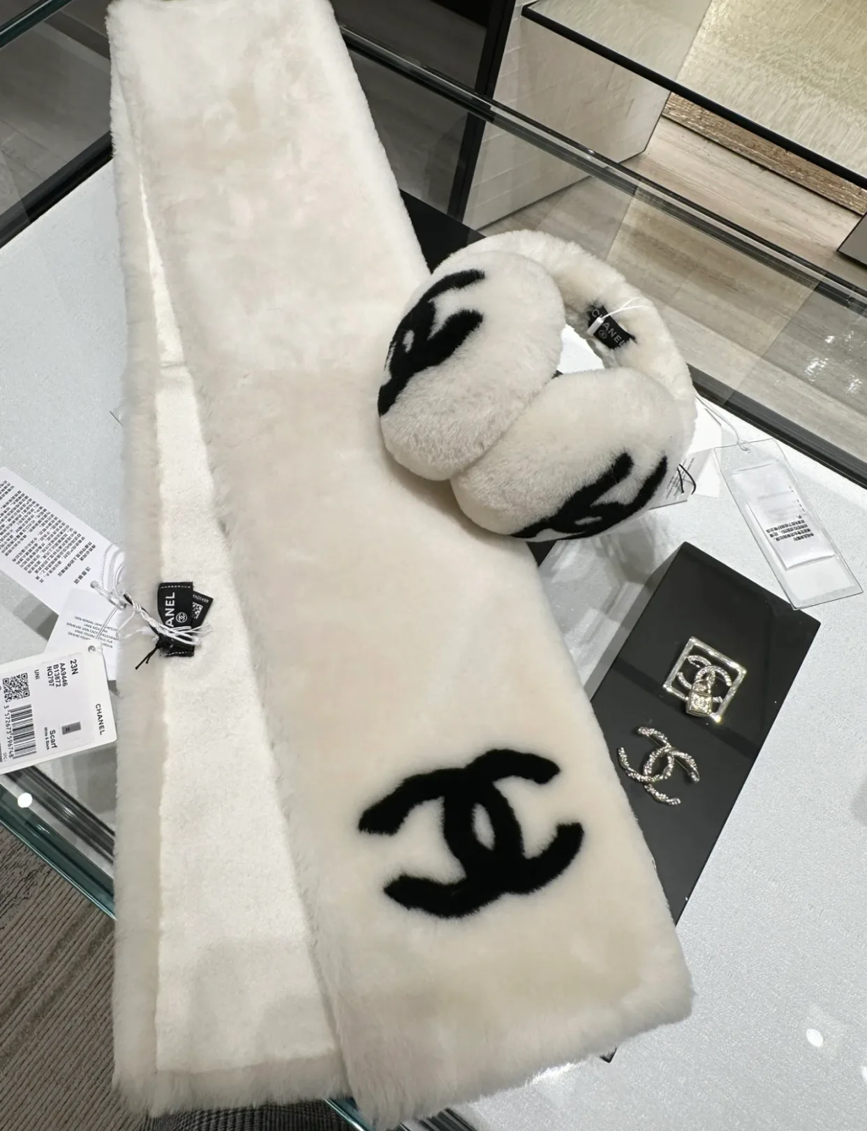 Шарфы Chanel 18347718
