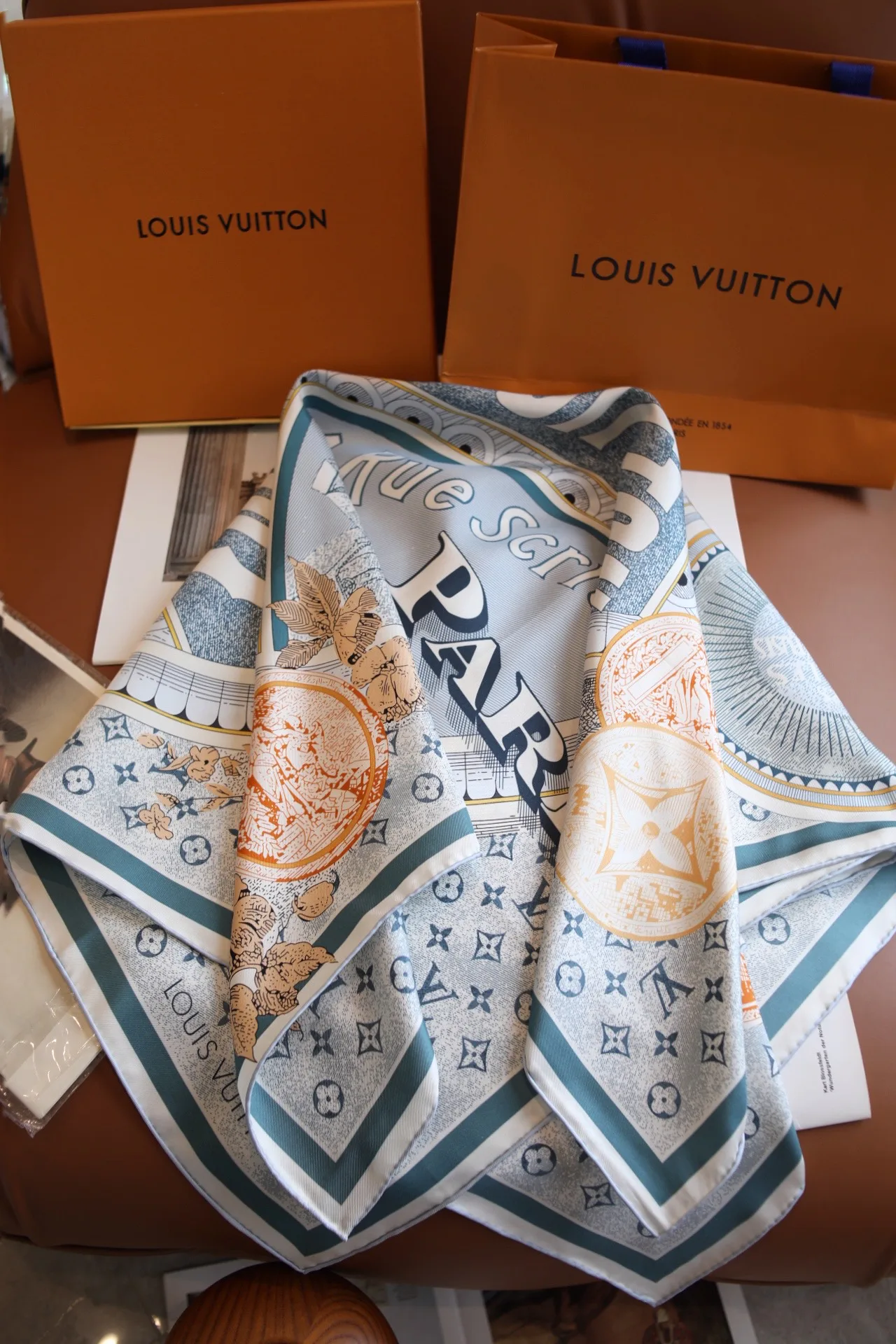Платки Louis Vuitton 13855818