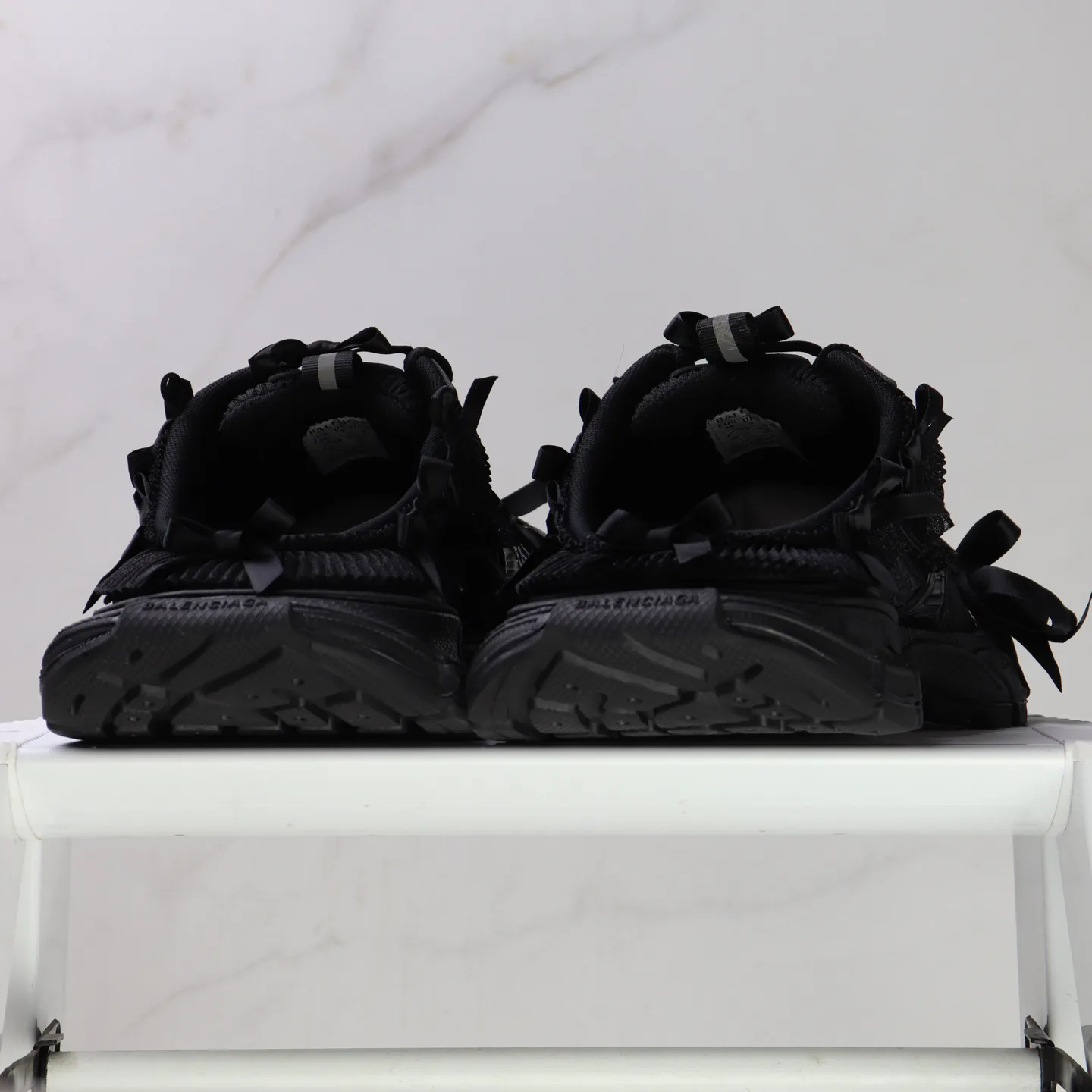 Кроссовки Женские Balenciaga 526702