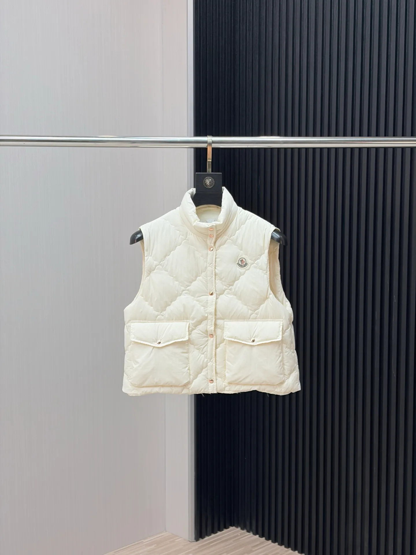 Жилеты Женские Moncler 18048243