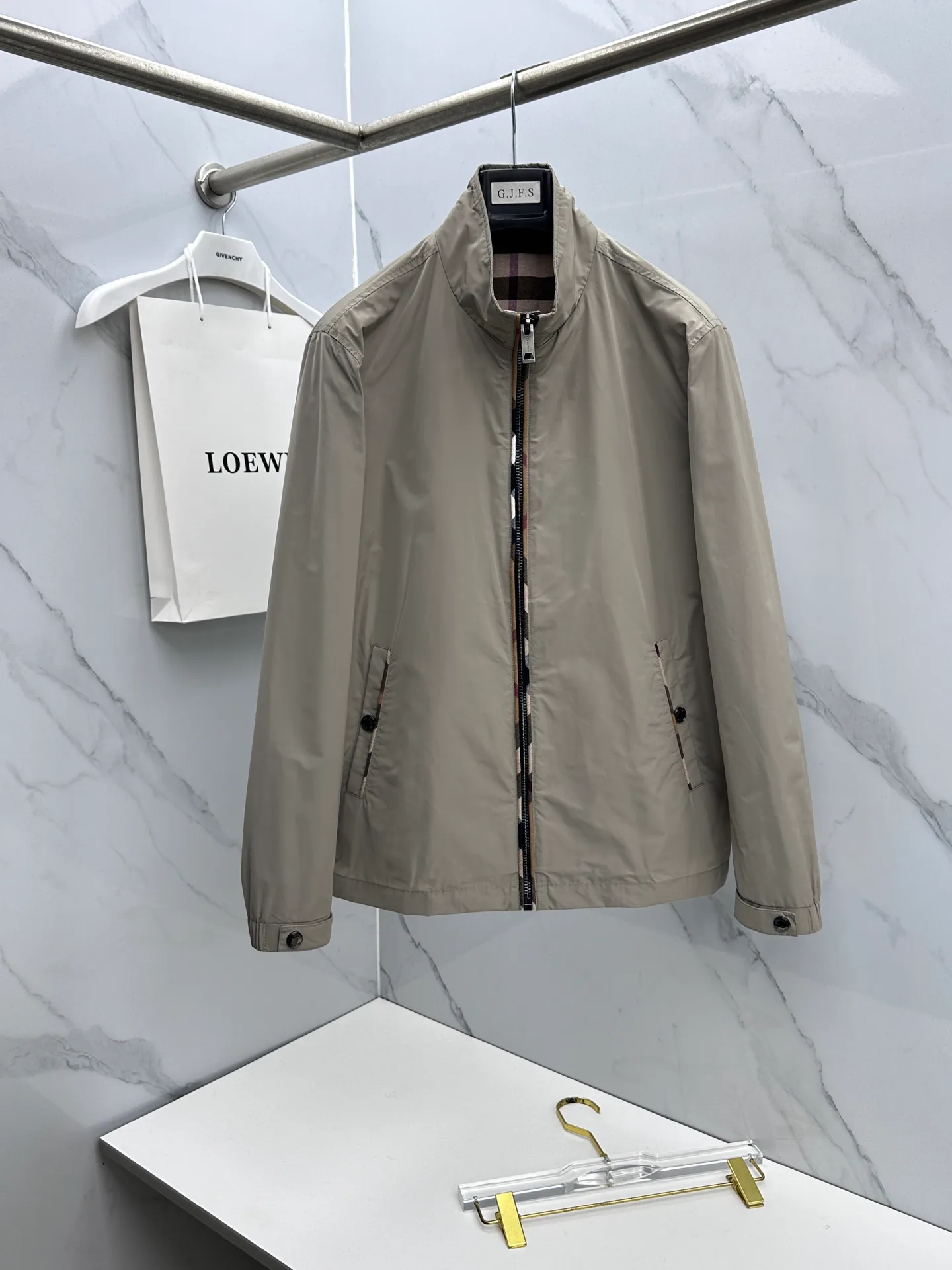 Куртки И Пуховики Мужские Burberry 18246771