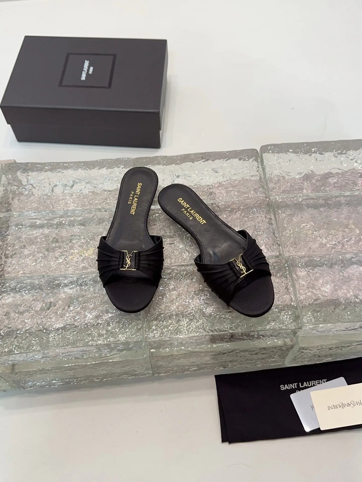 Босоножки Женские Saint Laurent 13339114