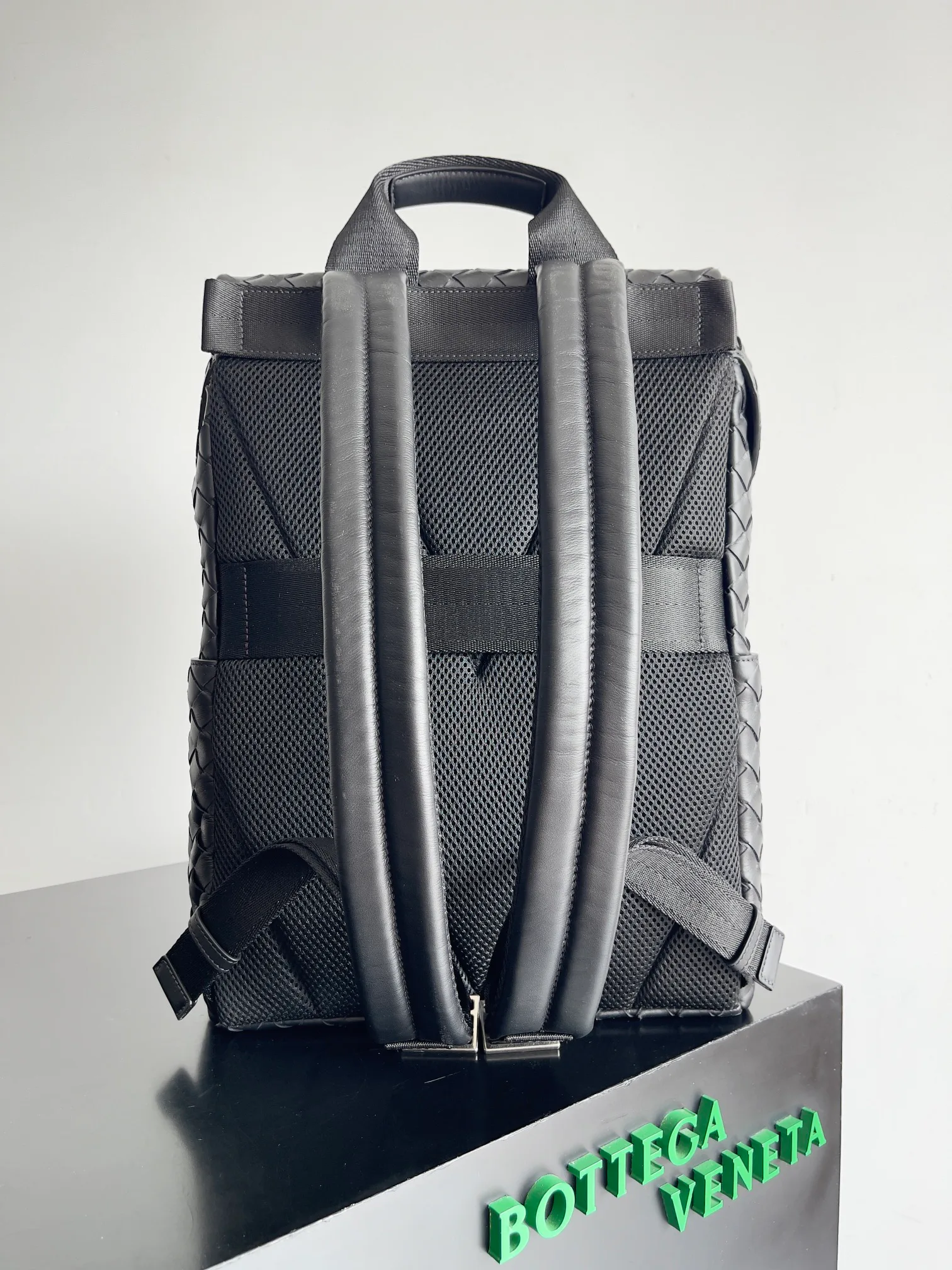 Рюкзаки Мужские Bottega Veneta 14760159