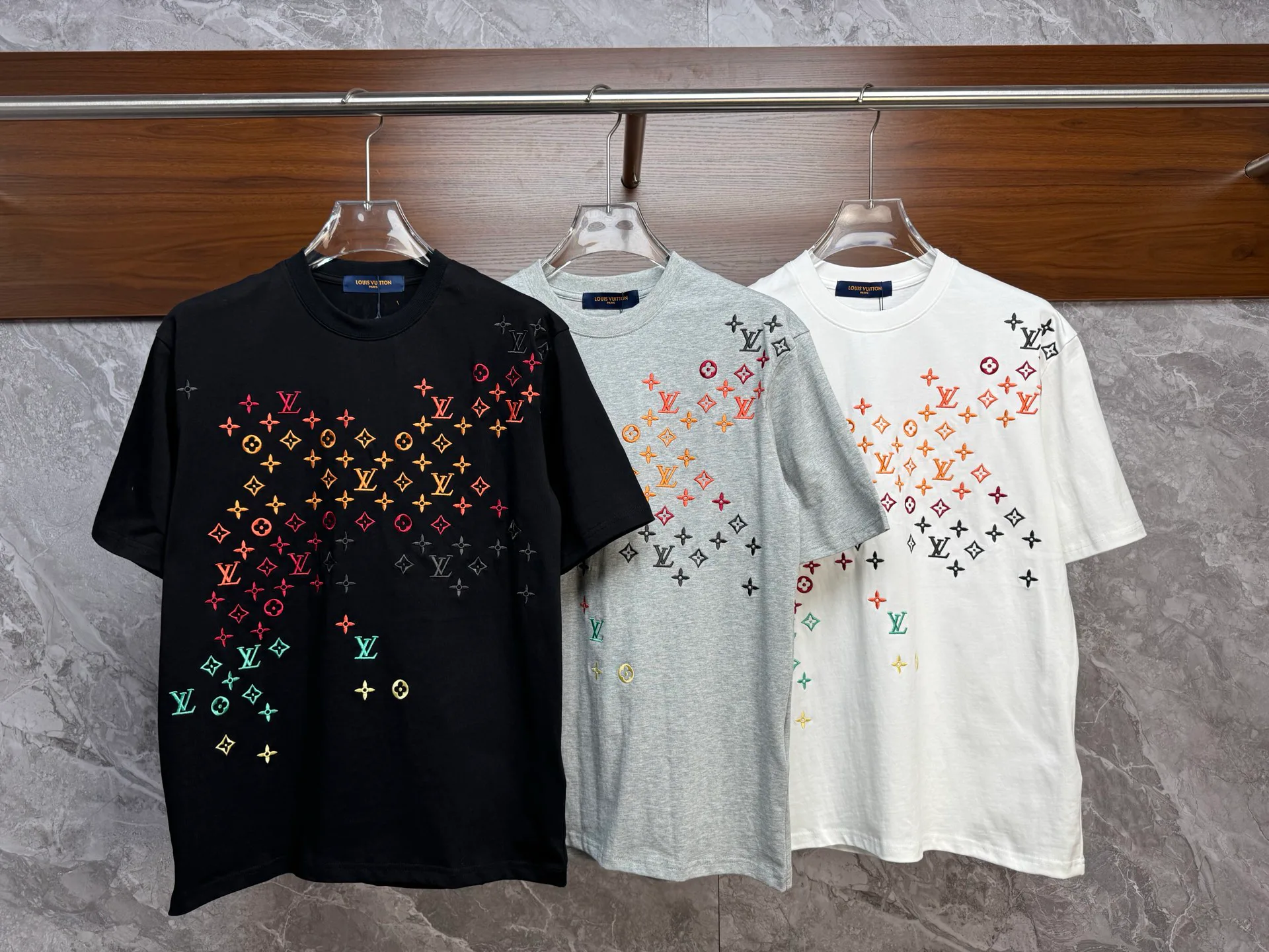 Футболки Женские Louis Vuitton 1822669