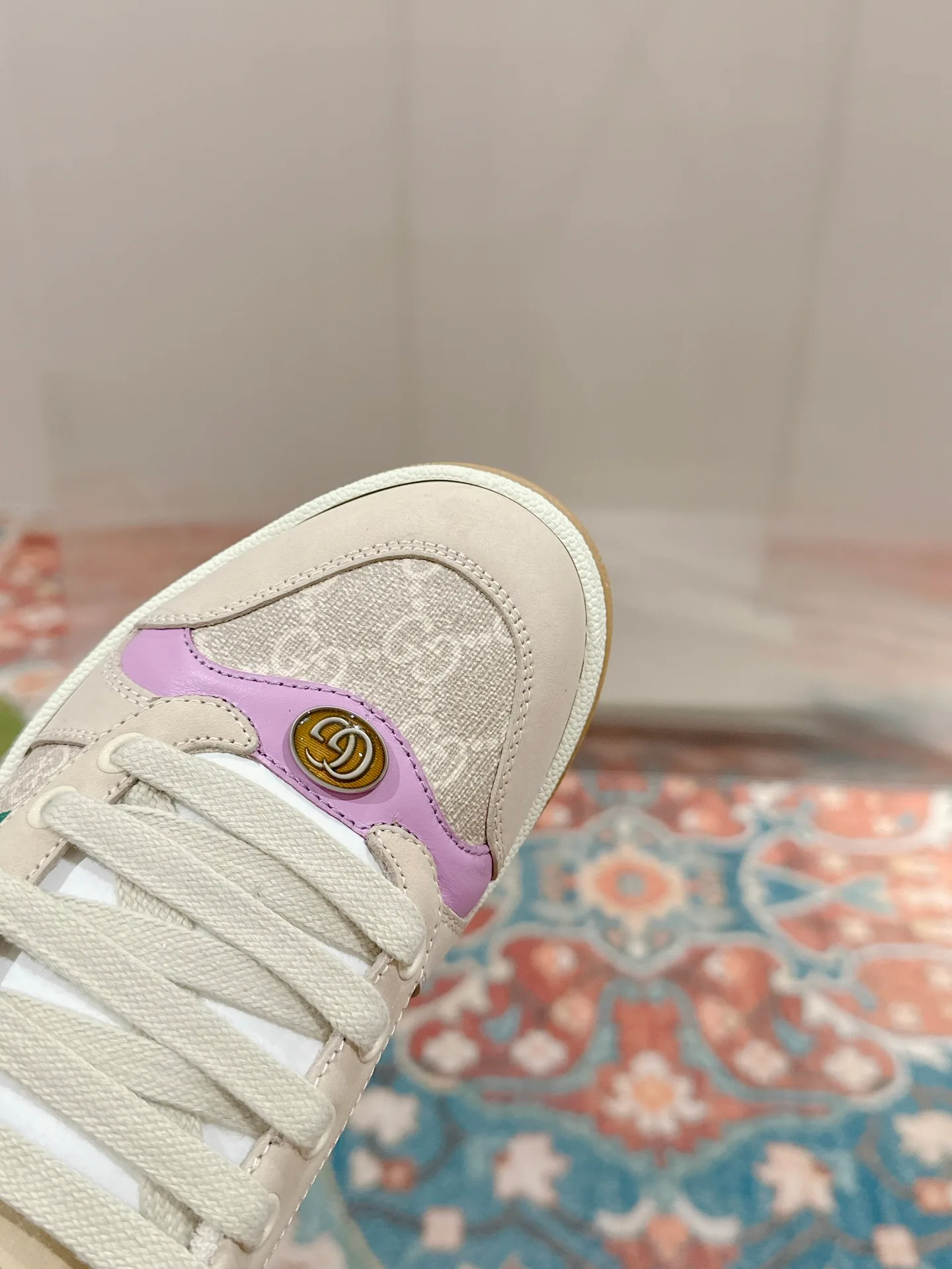Кроссовки Женские Gucci 17956711
