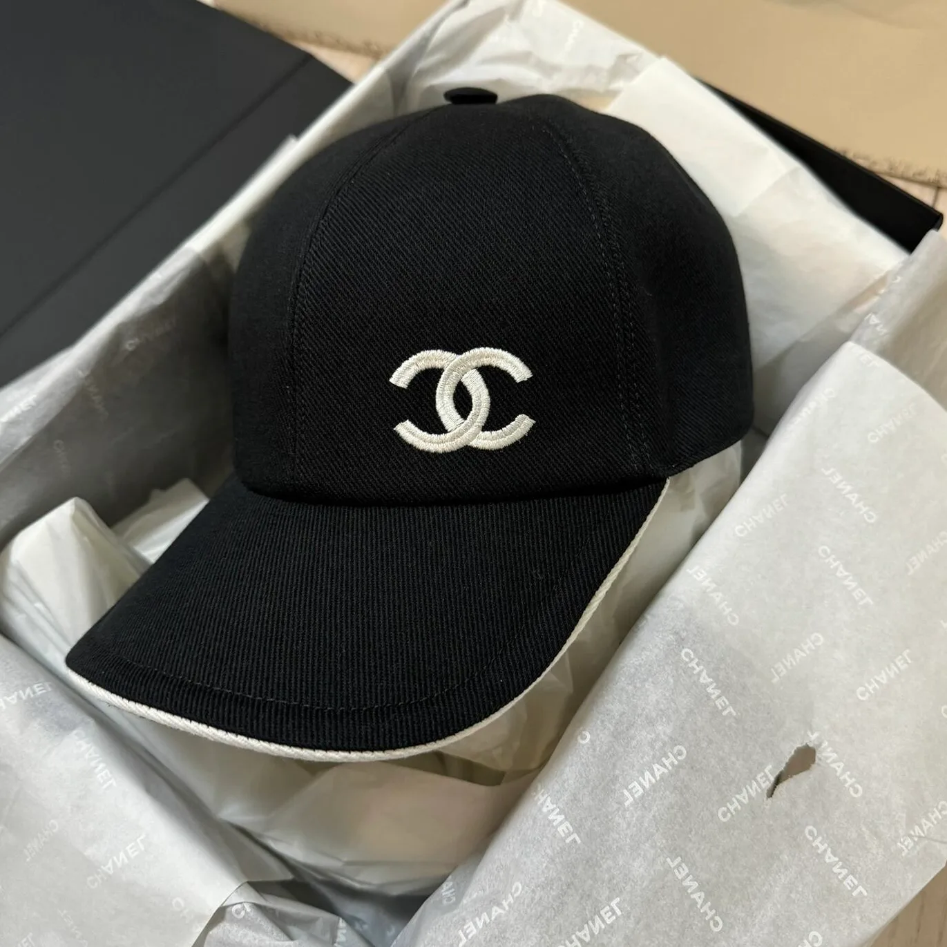 Головные Уборы Chanel 10056455