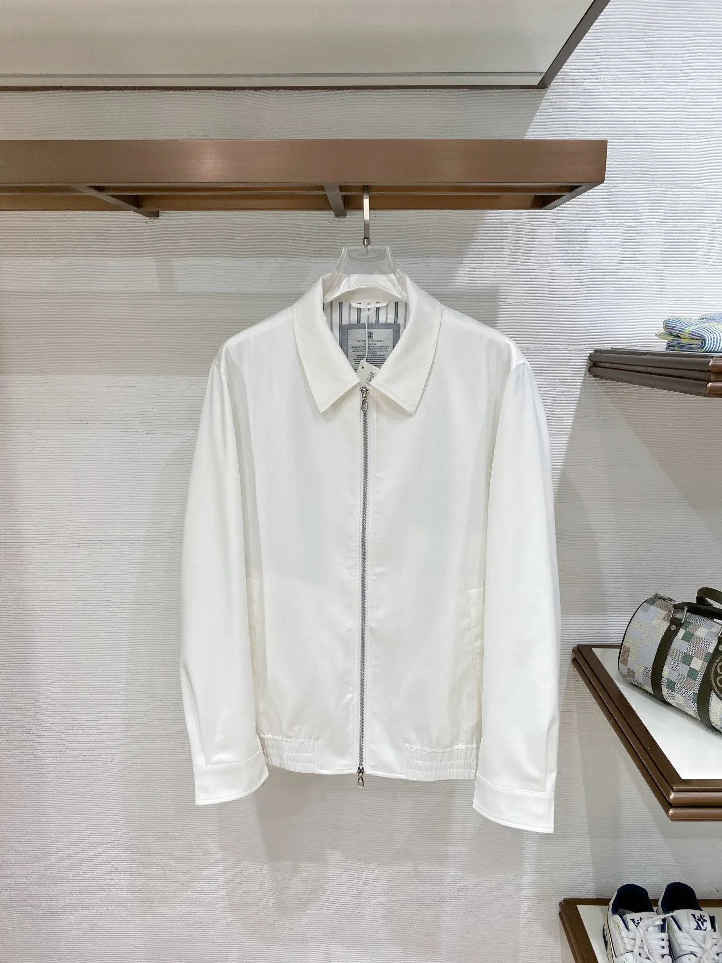 Куртки И Пуховики Мужские Brunello Cucinelli 12713525