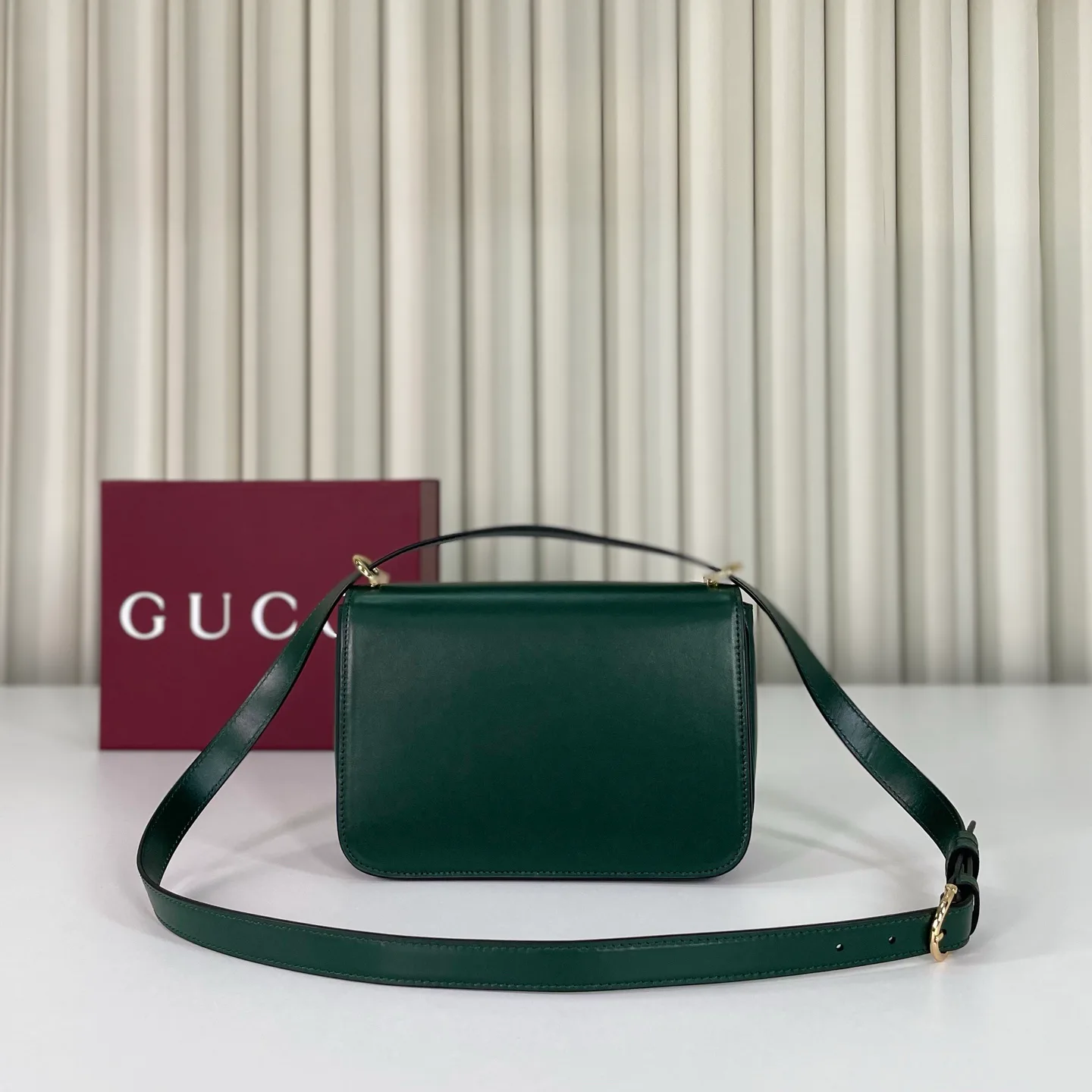 Классические Сумки Женские Gucci 12795291