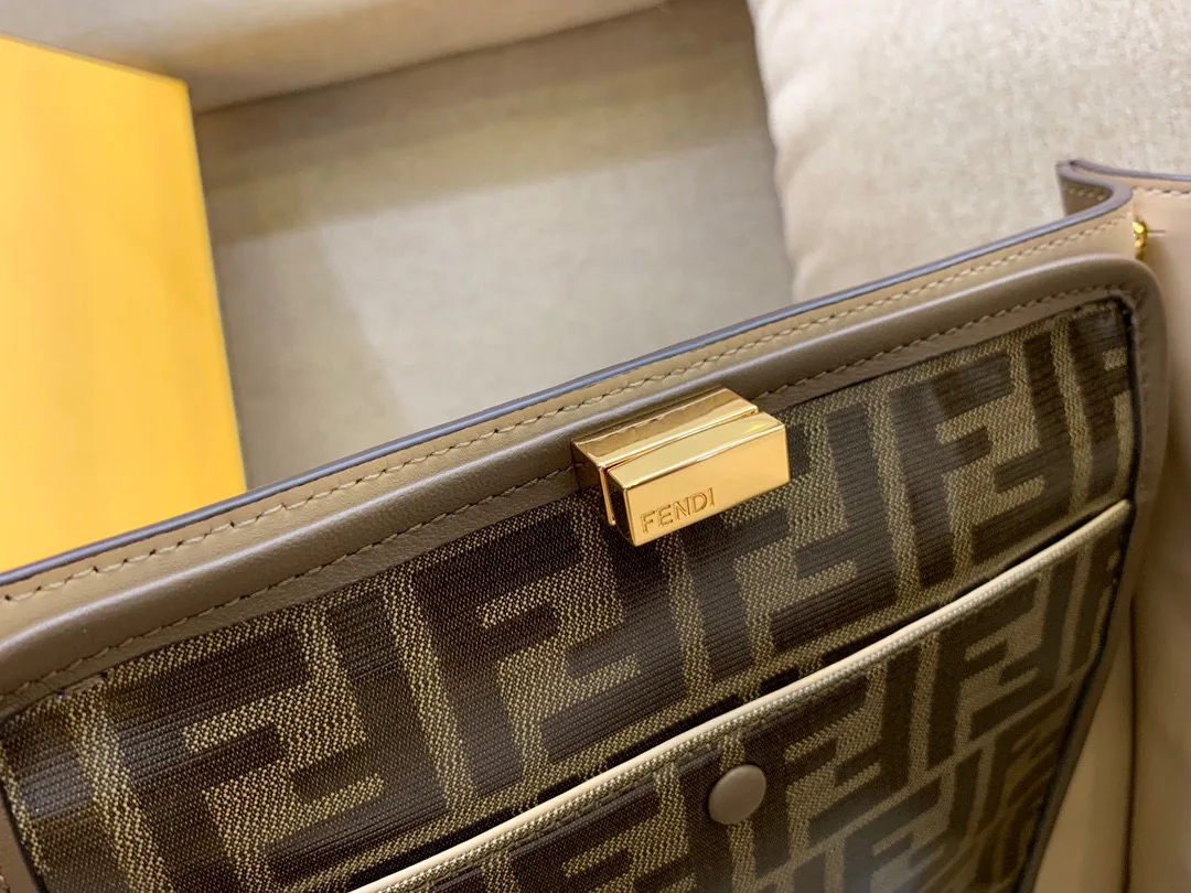 Классические Сумки Женские Fendi 10644807