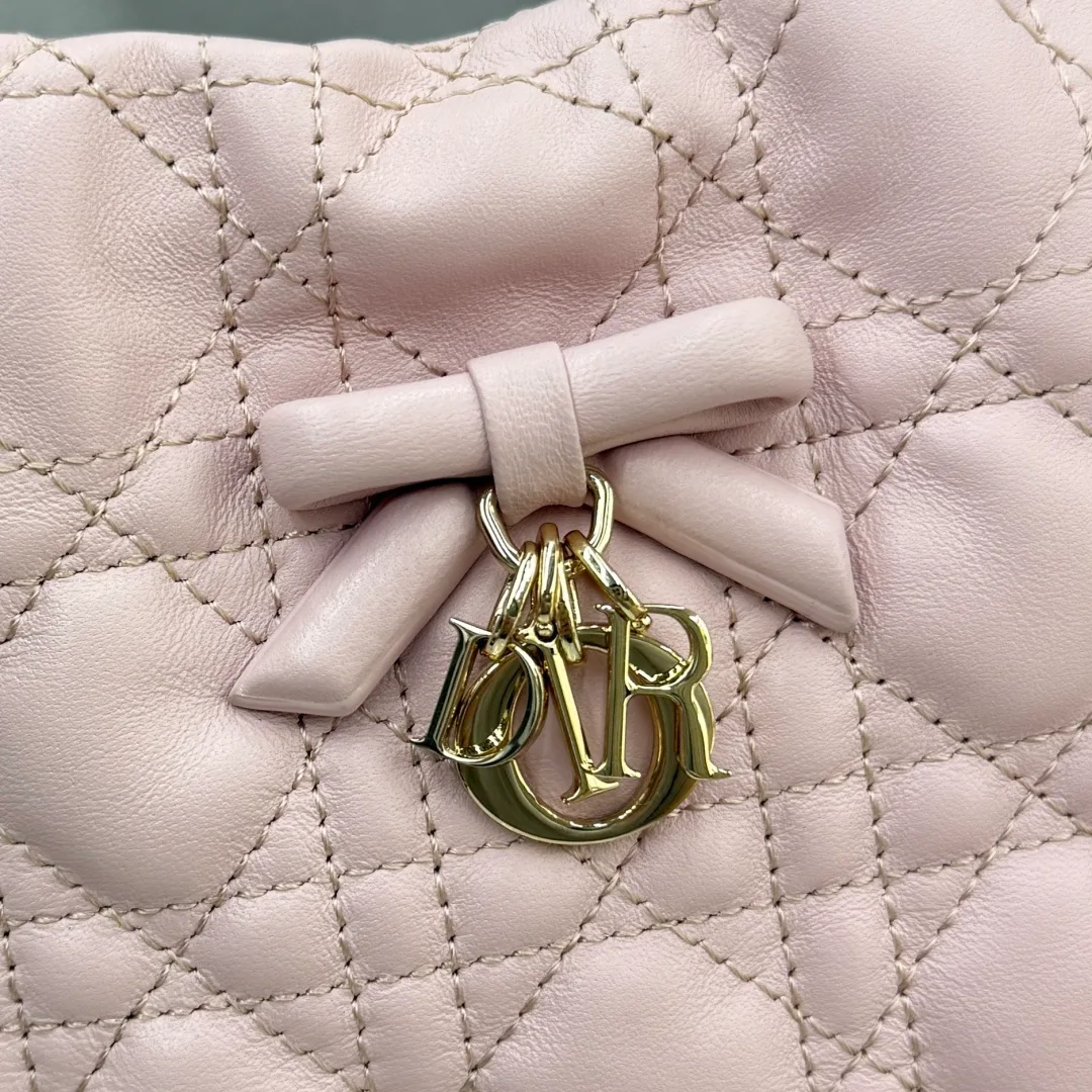 Классические Сумки Женские Christian Dior 12680558