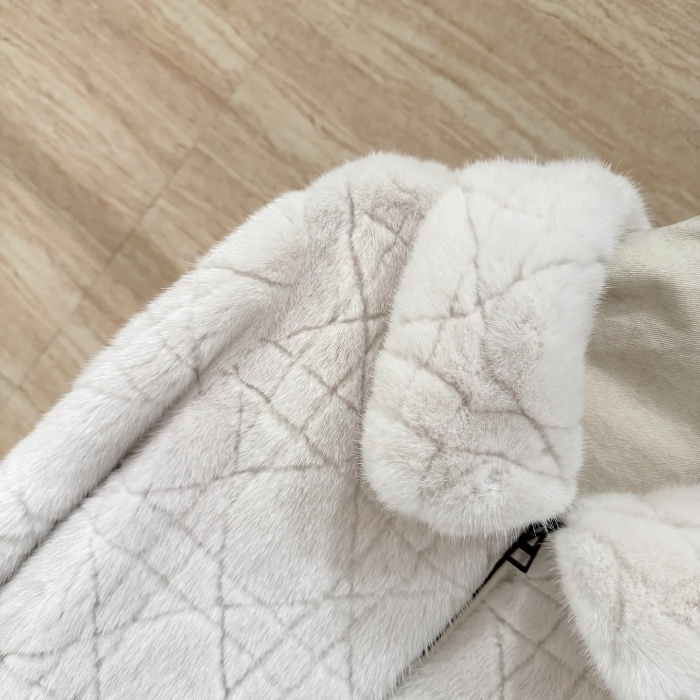 Шубы Женские Christian Dior 2772586