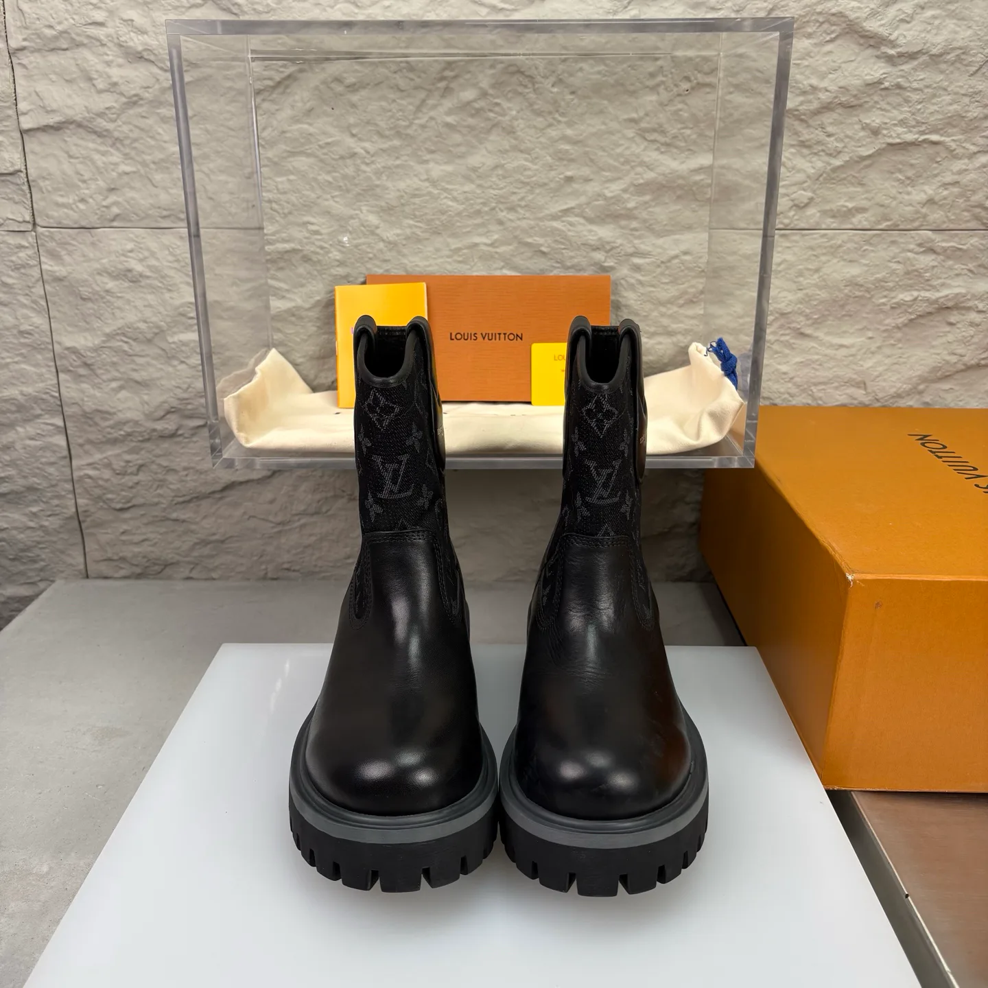 Ботинки Мужские Louis Vuitton 18719622