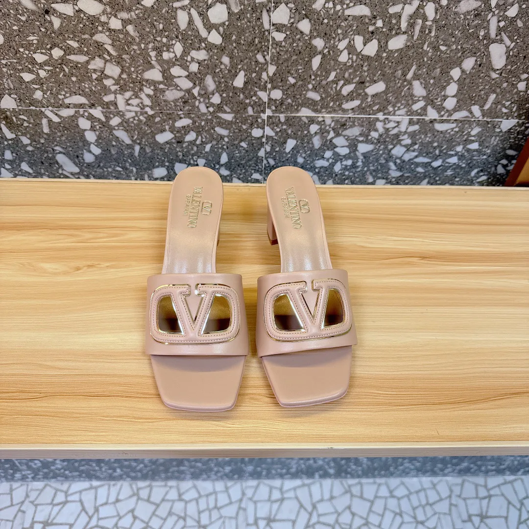 Босоножки Женские Valentino 11892118