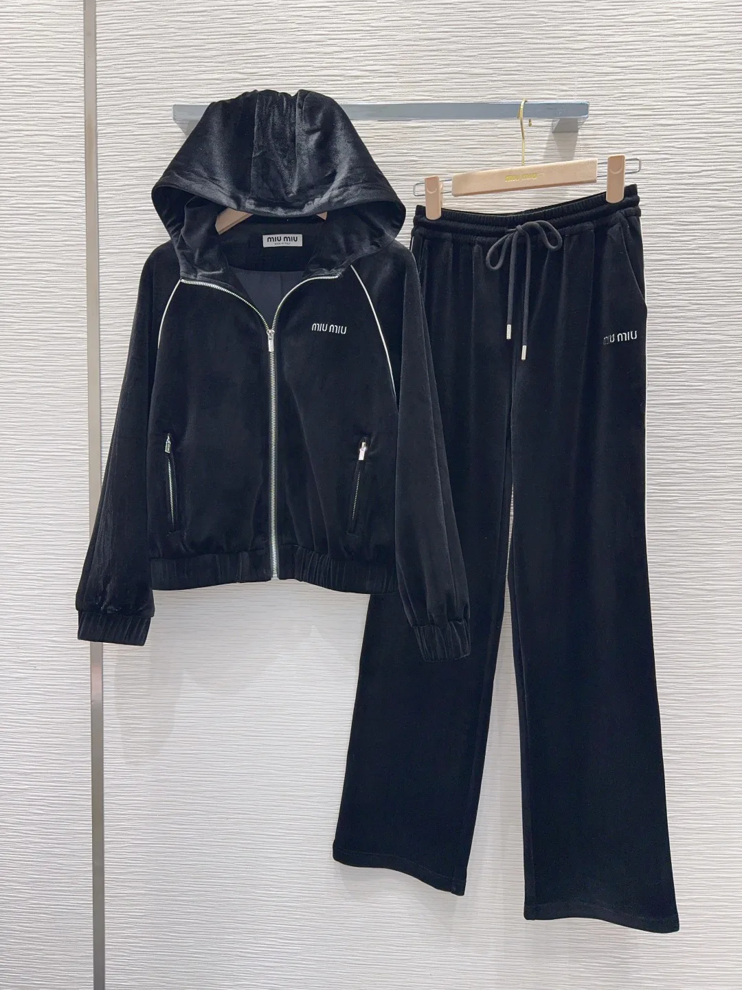 Спортивные Костюмы Женские Miu Miu 561730