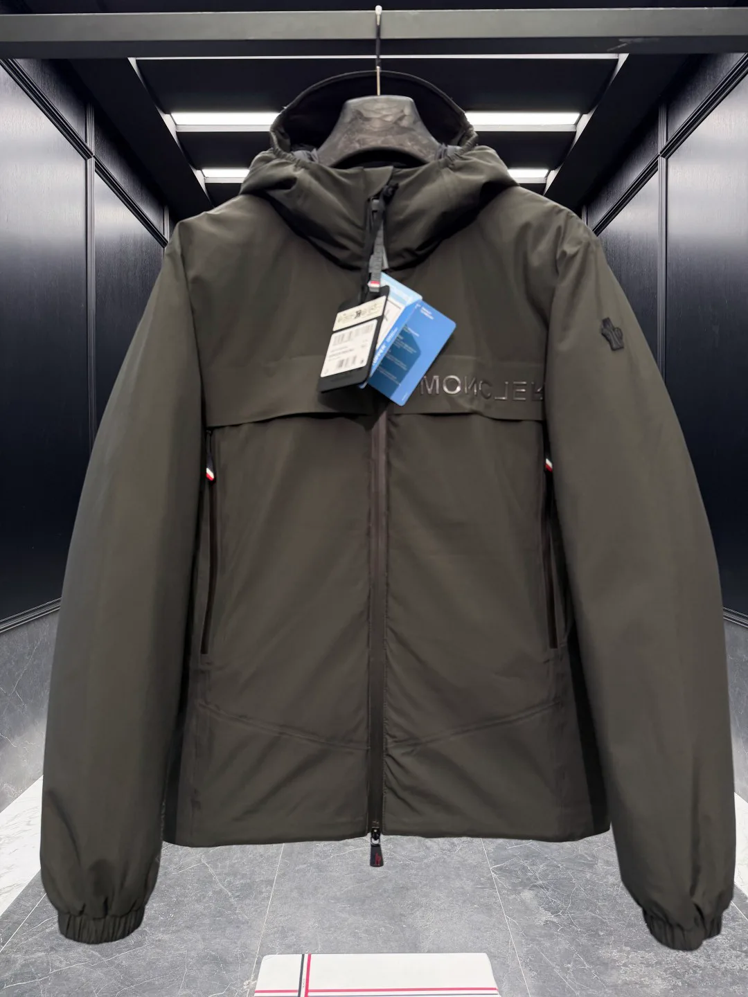 Куртки И Пуховики Мужские Moncler 988728