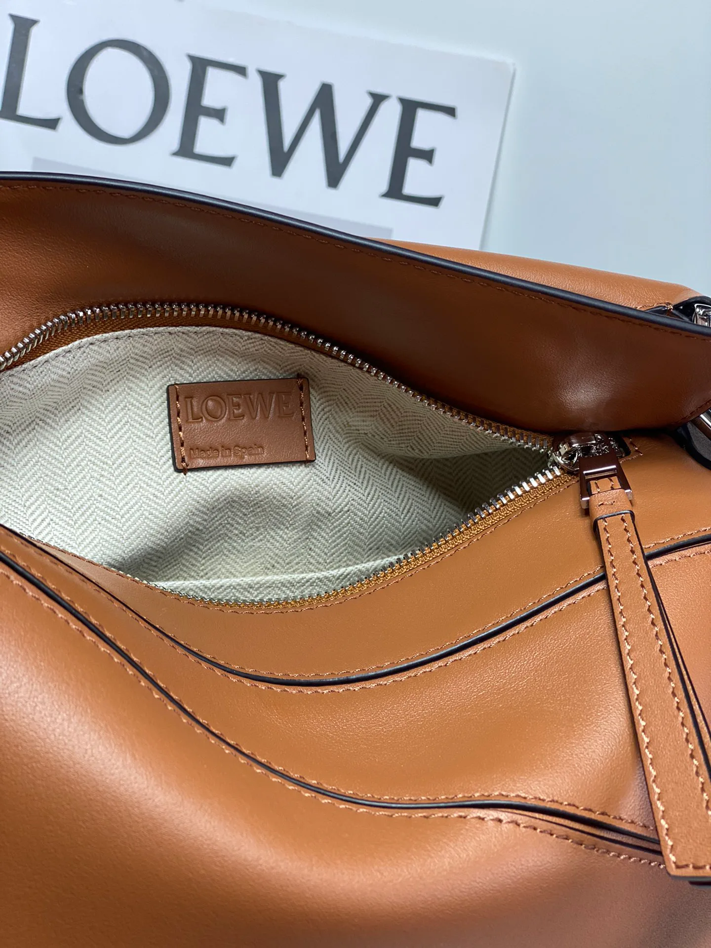 Классические Сумки Женские Loewe 13339545