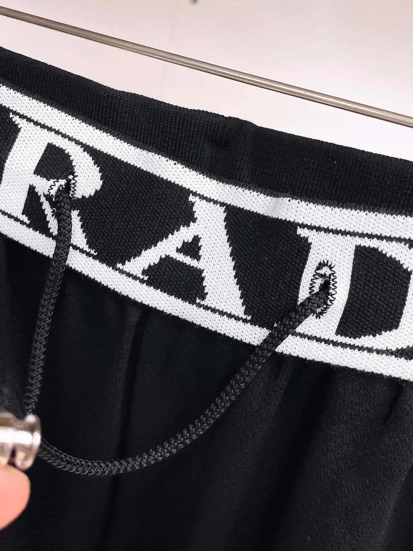Шорты Мужские Prada 13417636