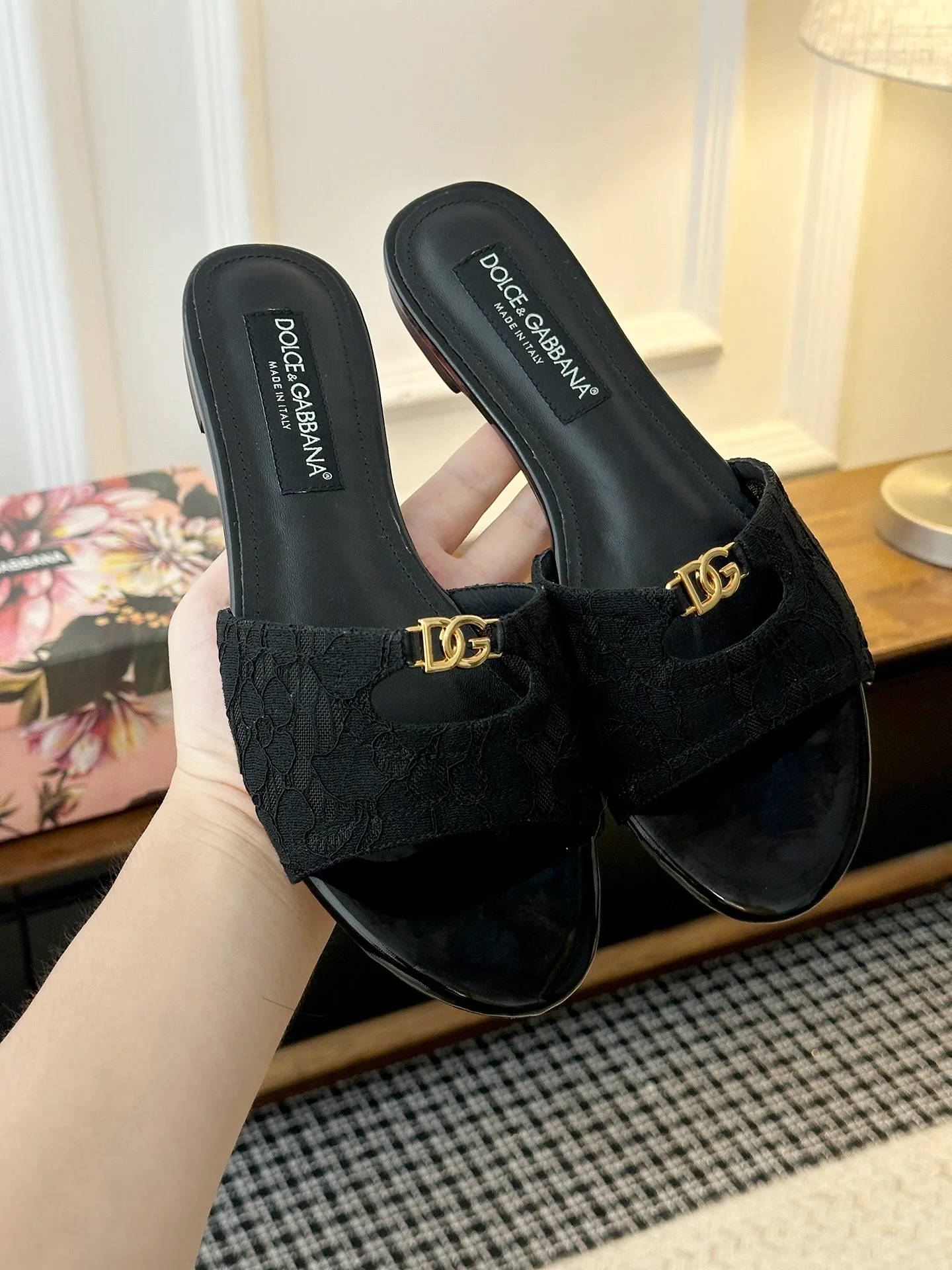 Шлепанцы Женские Dolce & Gabbana 17946524