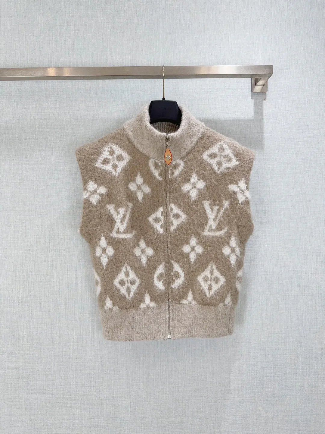 Жилеты Женские Louis Vuitton 18815231