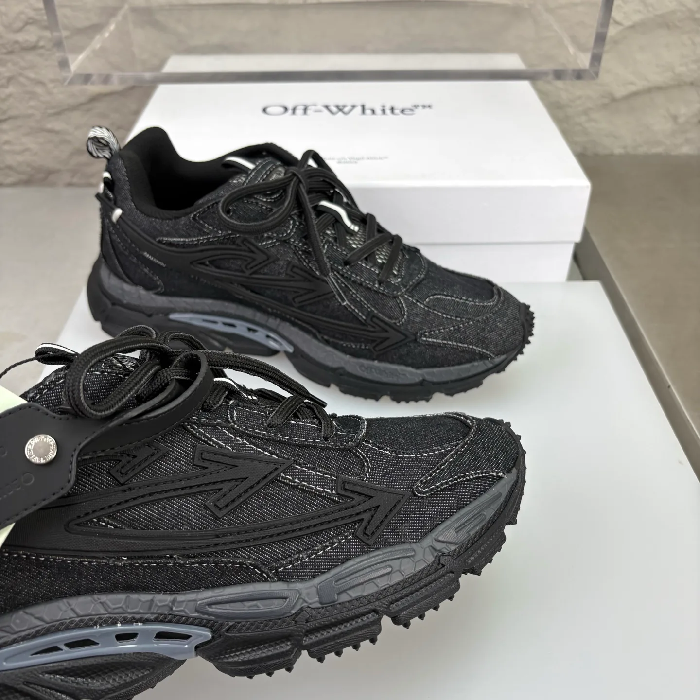 Кроссовки Женские Off-White 18351520