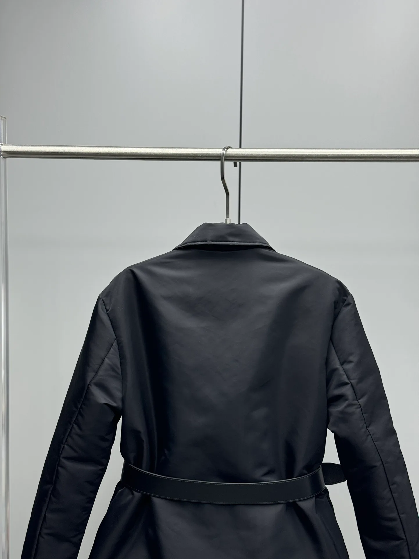 Куртки И Пуховики Женские Prada 18723753