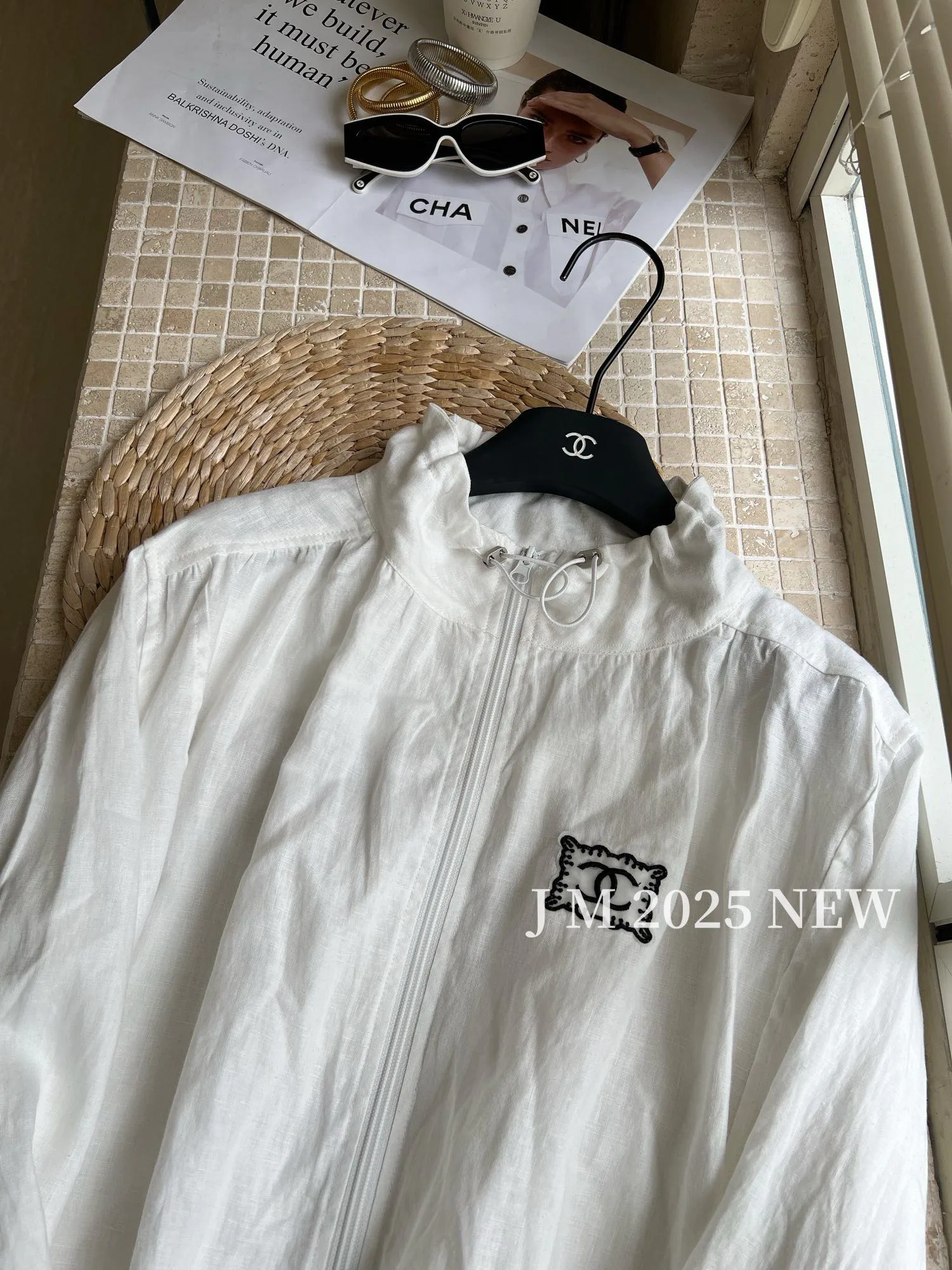 Куртки И Пуховики Женские Chanel 24085