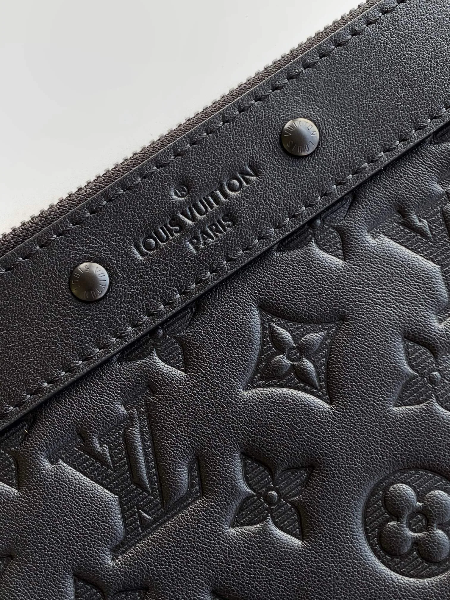 Клатчи Женские Louis Vuitton 1253955
