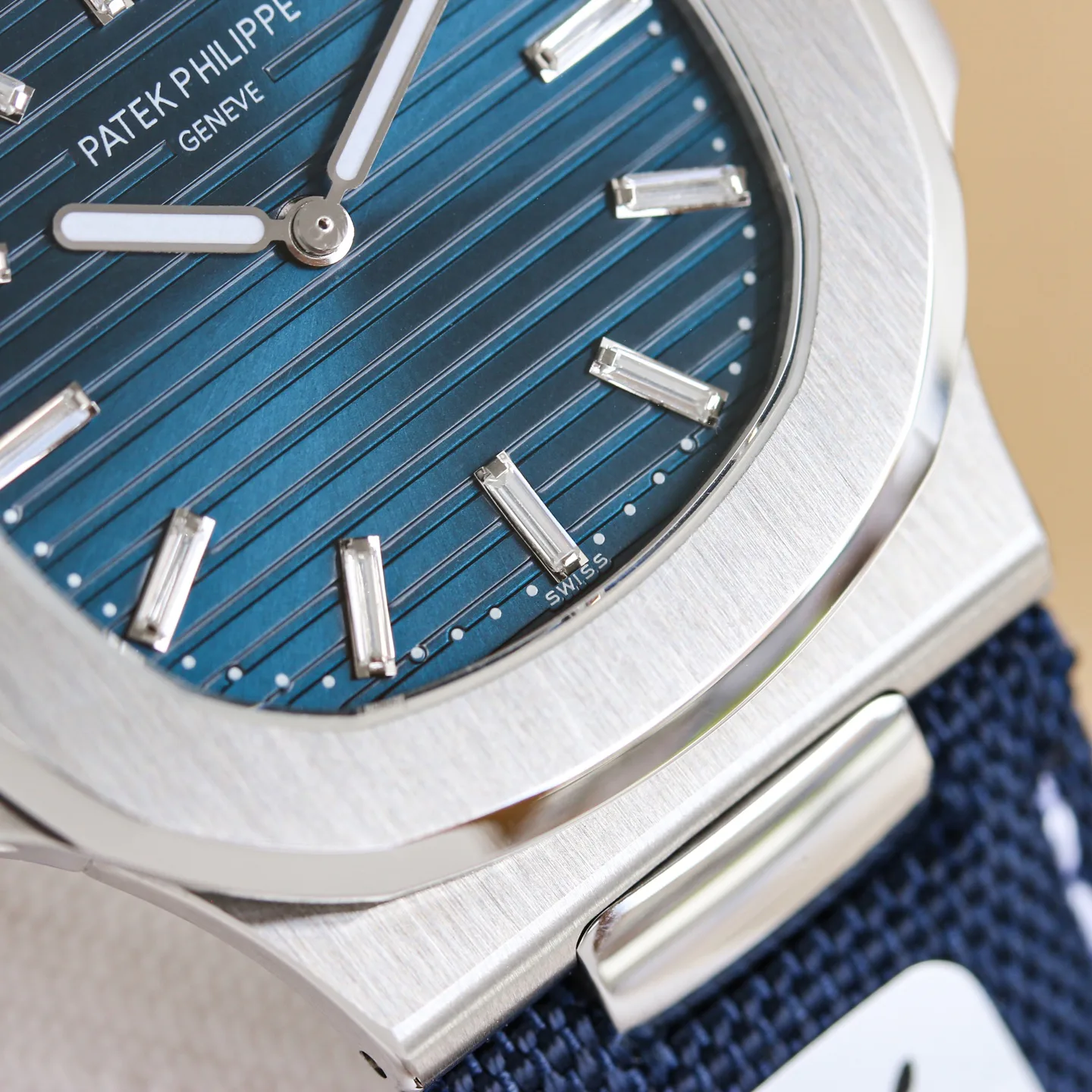 Часы Женские Patek Philippe 17471379