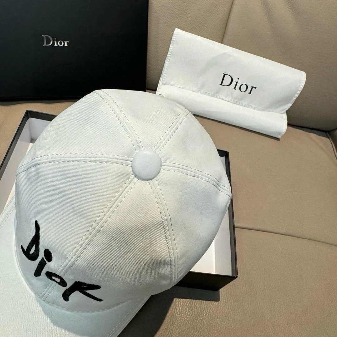 Головные Уборы Christian Dior 11362283