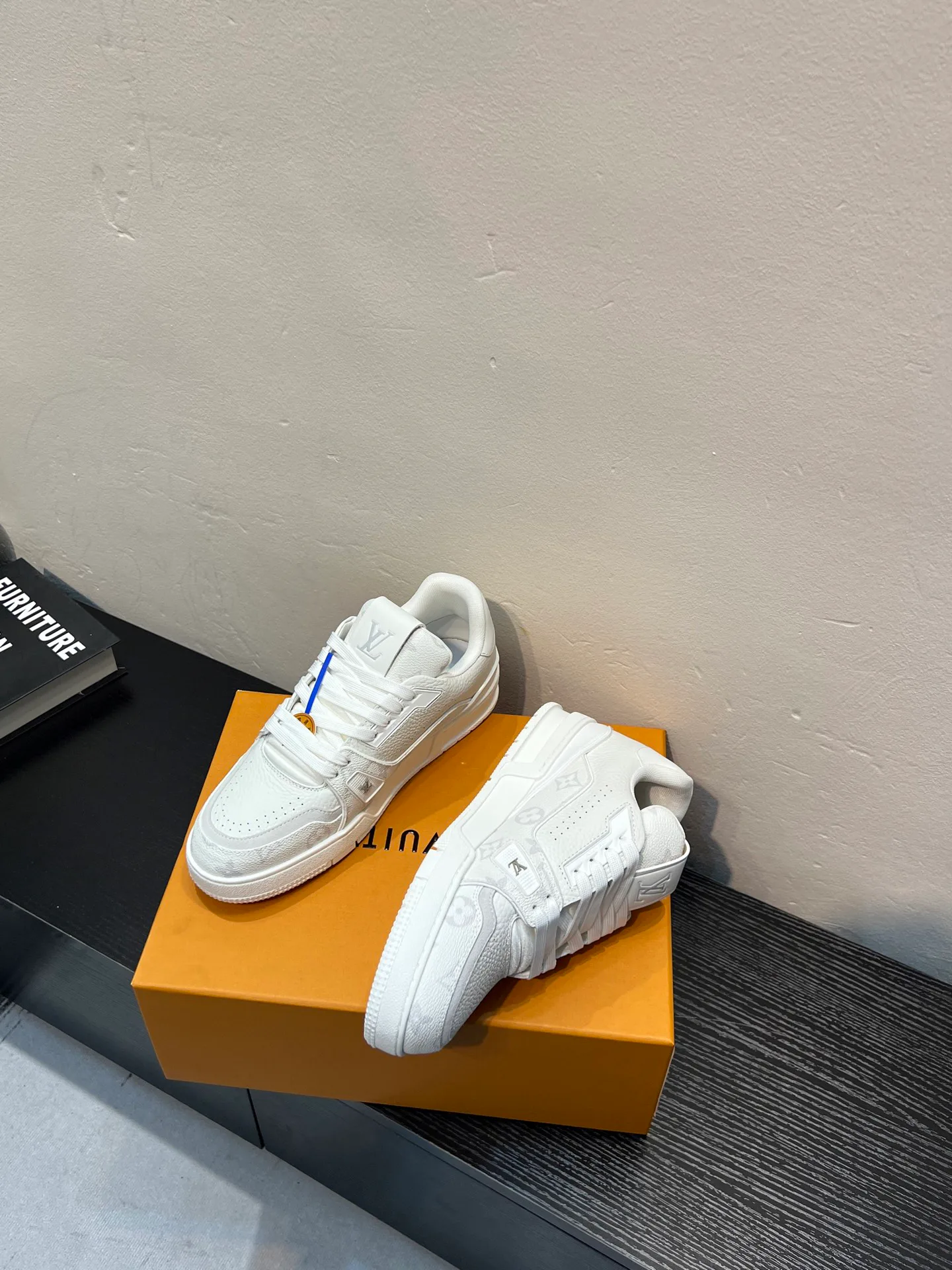 Кроссовки Женские Louis Vuitton 4541298