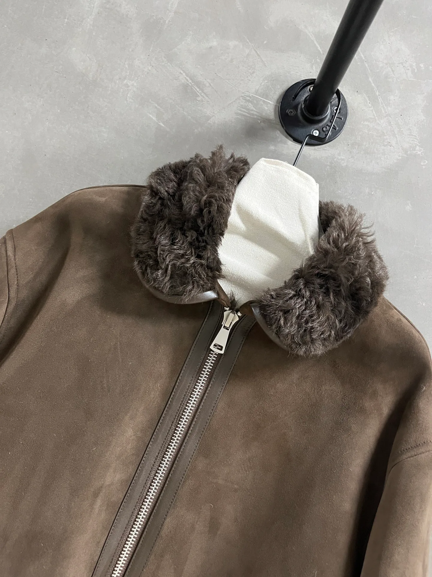 Кожаные Куртки И Дублёнки Женские Miu Miu 460725