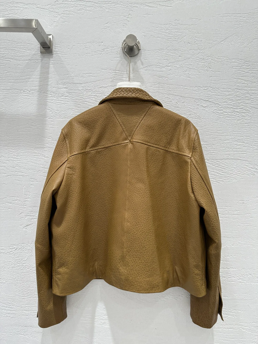 Кожаные Куртки И Дублёнки Женские Bottega Veneta 5066096